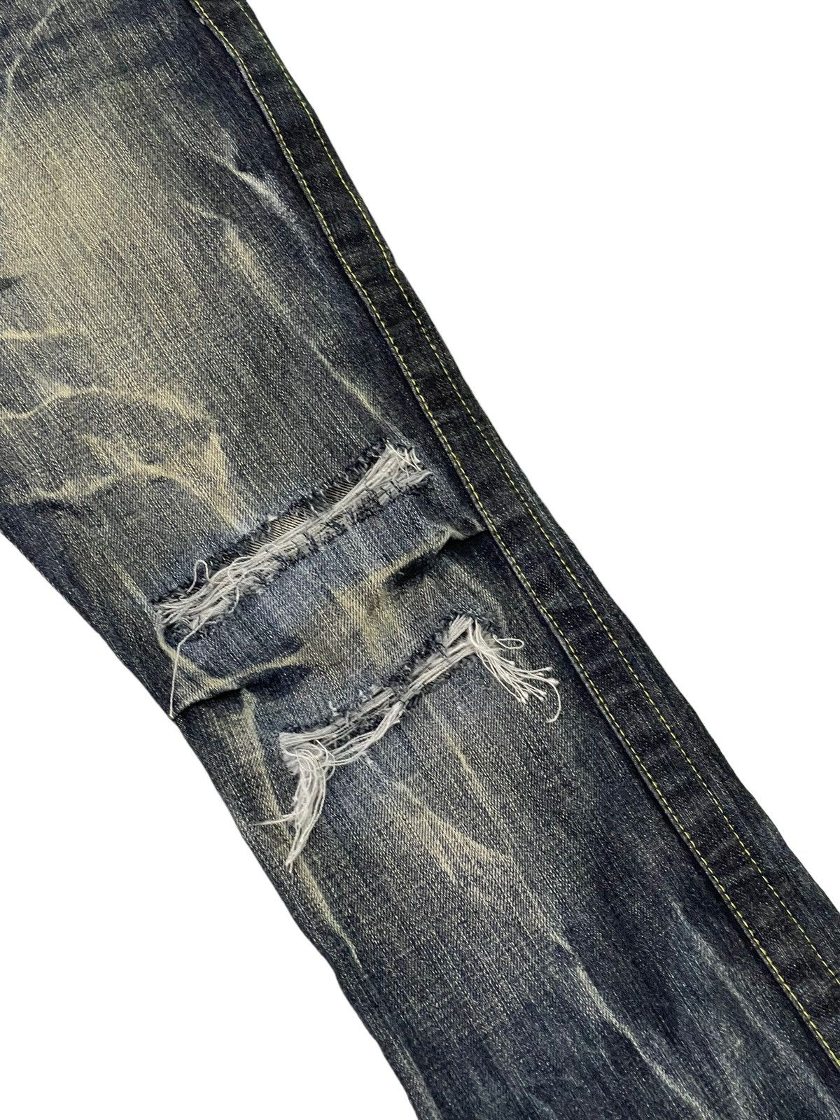 Japanese Brand Flare Jeans Three Stones Distress Low Rise Boot Cut 7🟦0 Size US 30 / EU 46 - 7 Thumbnail