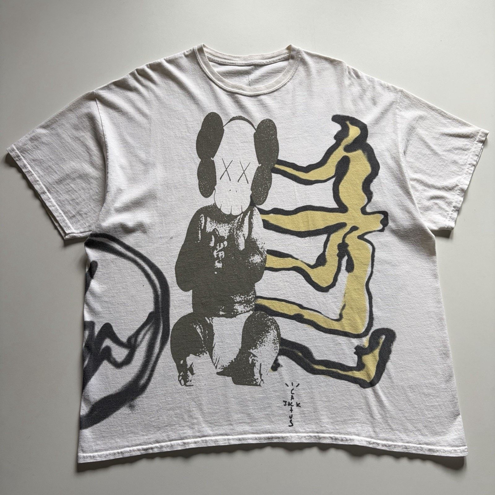 Fragment Design × Kaws × Original Fake KAWS x fragment naked women