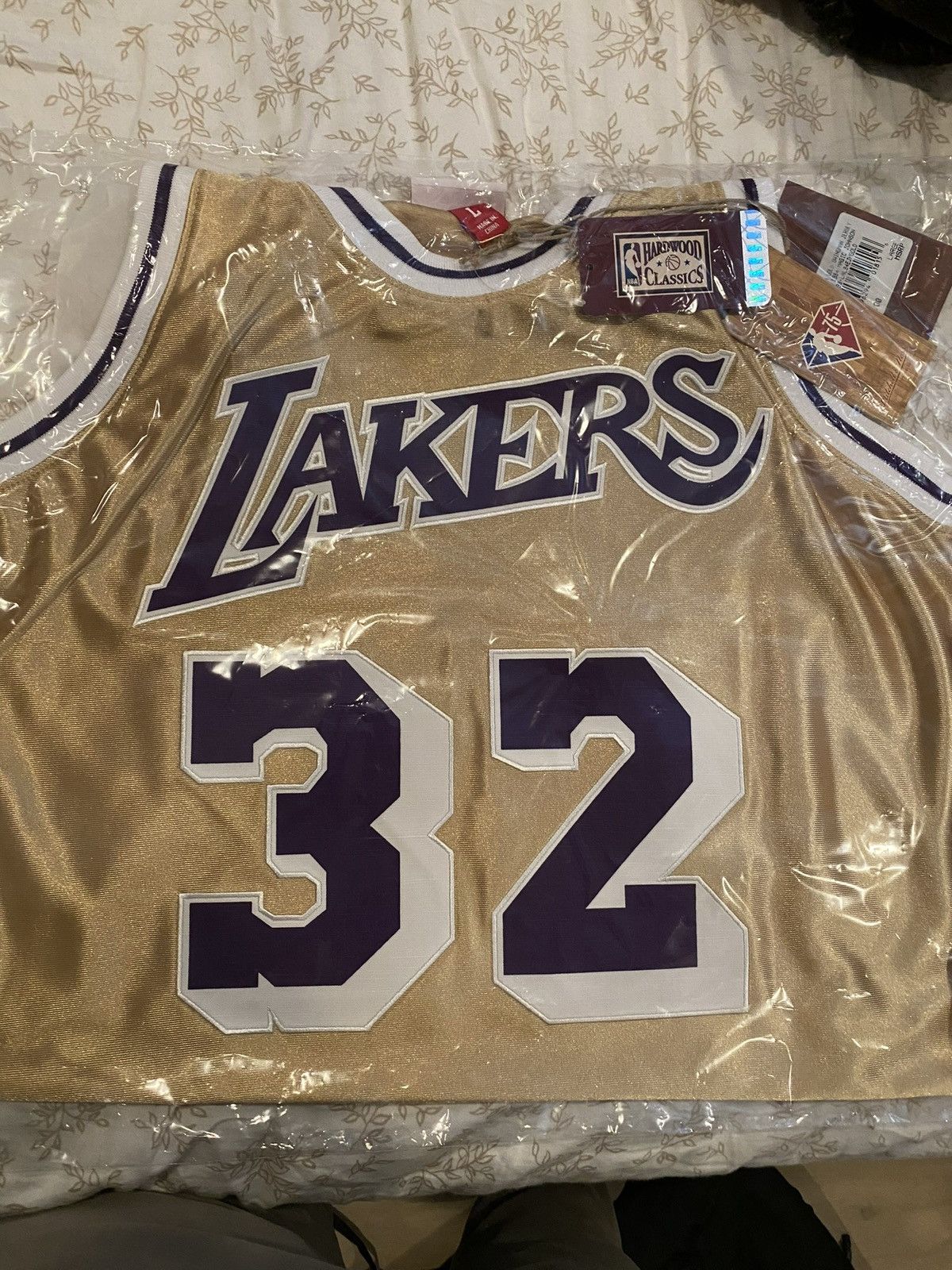 Mitchell & Ness Mitchell and Ness Magic Johnson Jersey Size L Size US L / EU 52-54 / 3 - 5 Thumbnail