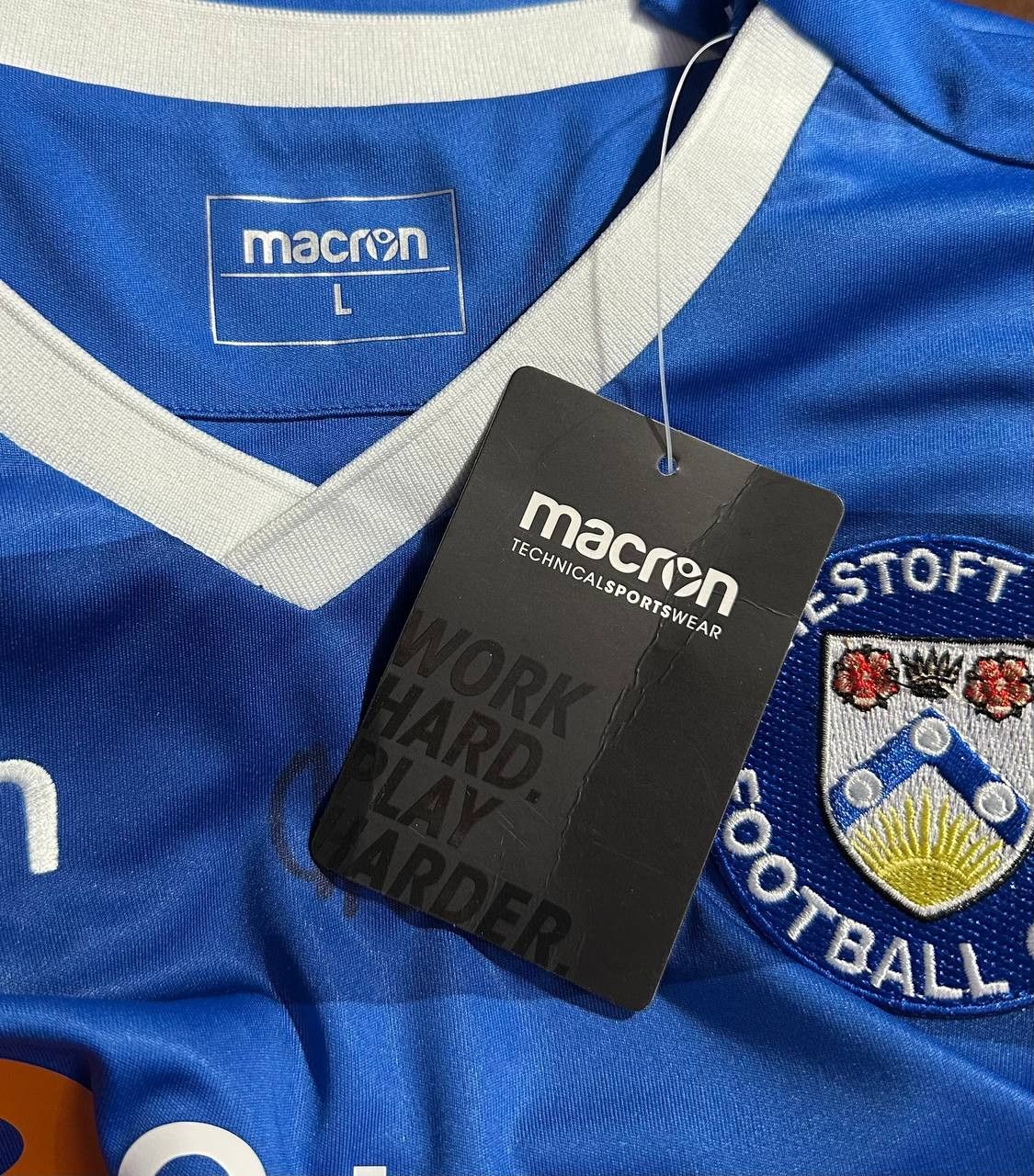 Macron Lowestoft Town 2019/20 Home Macron football jersey shirt aut Size US L / EU 52-54 / 3 - 4 Thumbnail