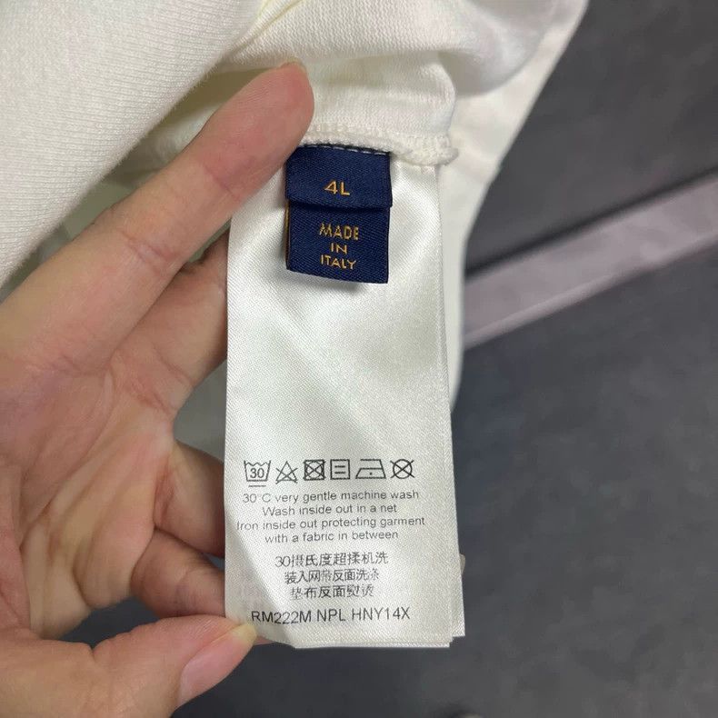 Louis Vuitton Louis Vuitton Louis Vuitton White Logo Embroidered TShirt- Size US L / EU 52-54 / 3 - 4 Thumbnail