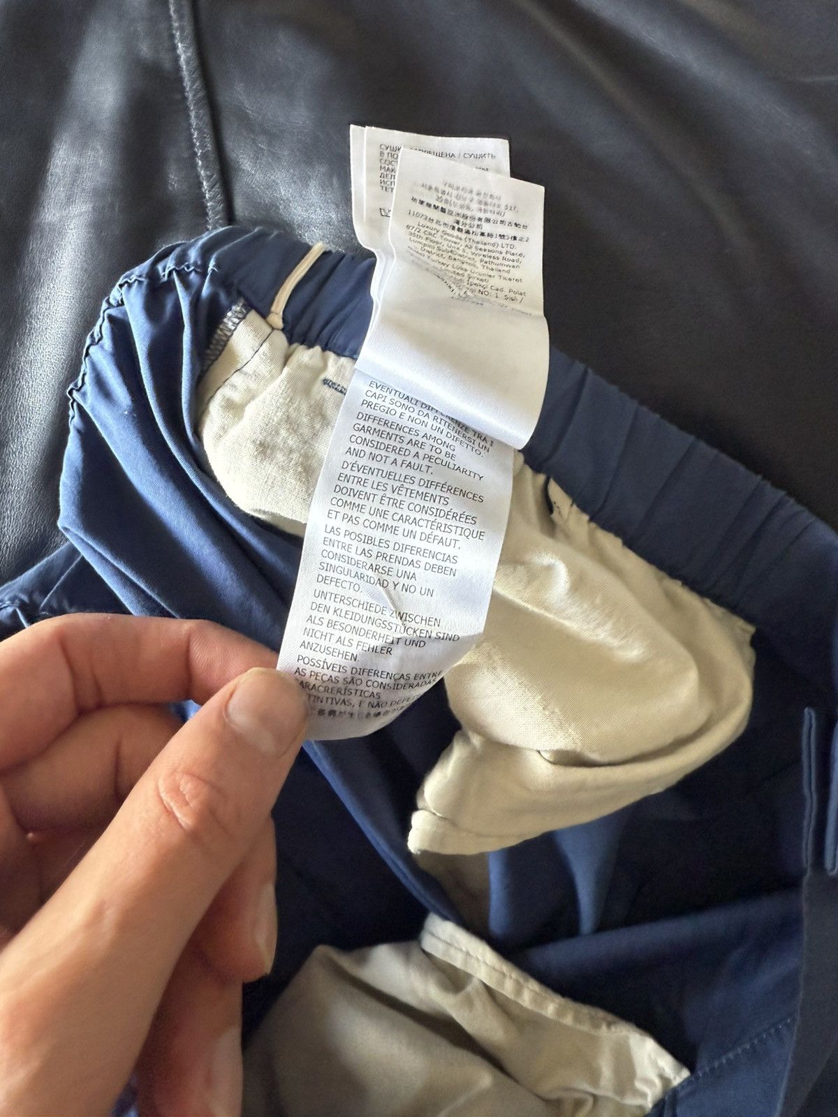 Gucci Gucci Track Pants in Navy Cotton with Side Stripe – Size 52 Size US 30 / EU 46 - 16 Thumbnail