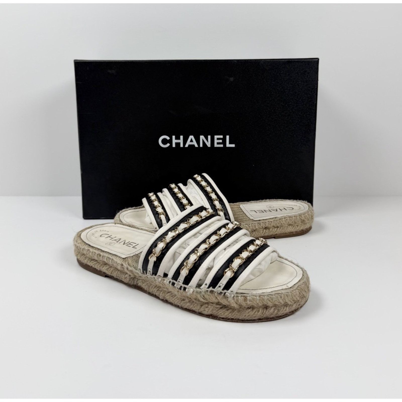 Chanel Size 36EU/6W - Chanel Chain Link Leather Espadrilles Size US 6 / IT 36 - 2 Thumbnail