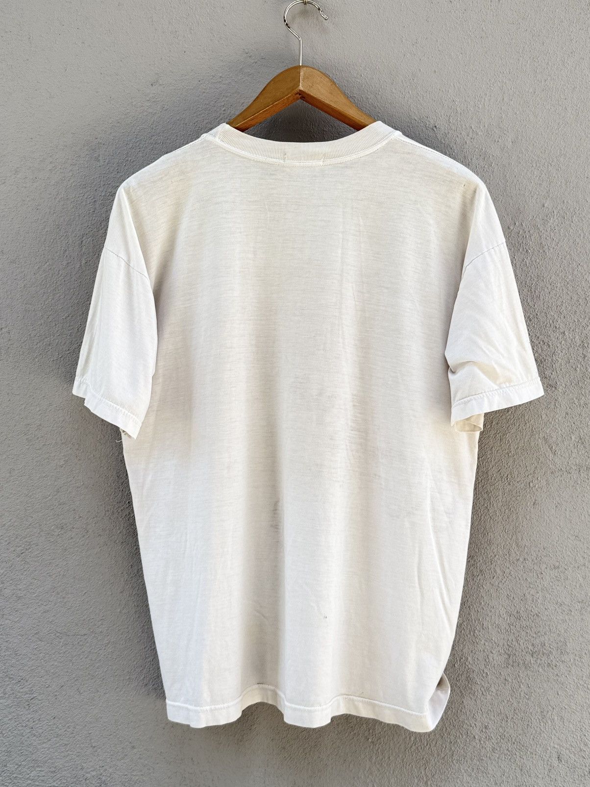 Band Tees Thrashed Vintage Nine In Nails Grunge Distressed Tee Size US L / EU 52-54 / 3 - 15 Thumbnail