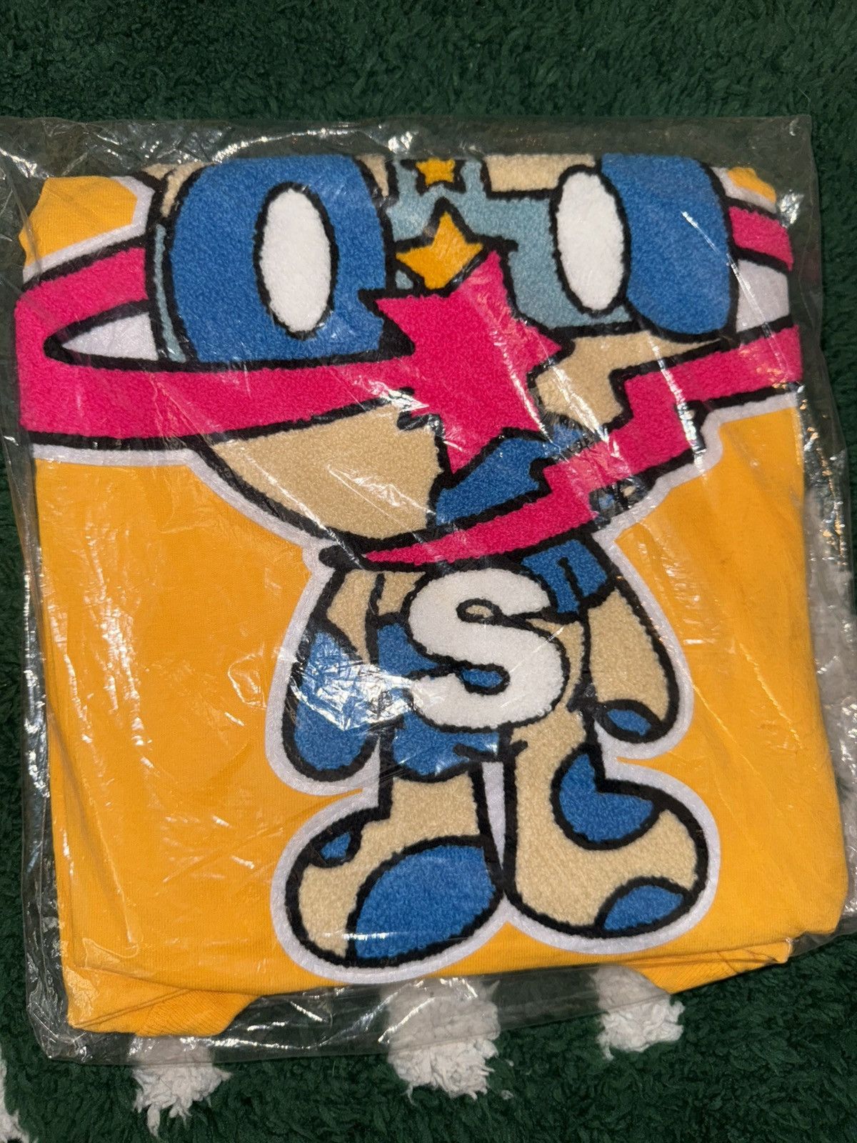 Sukamii Sukamii Chenille Short Sleeve Sz.L Size US L / EU 52-54 / 3 - 1 Thumbnail