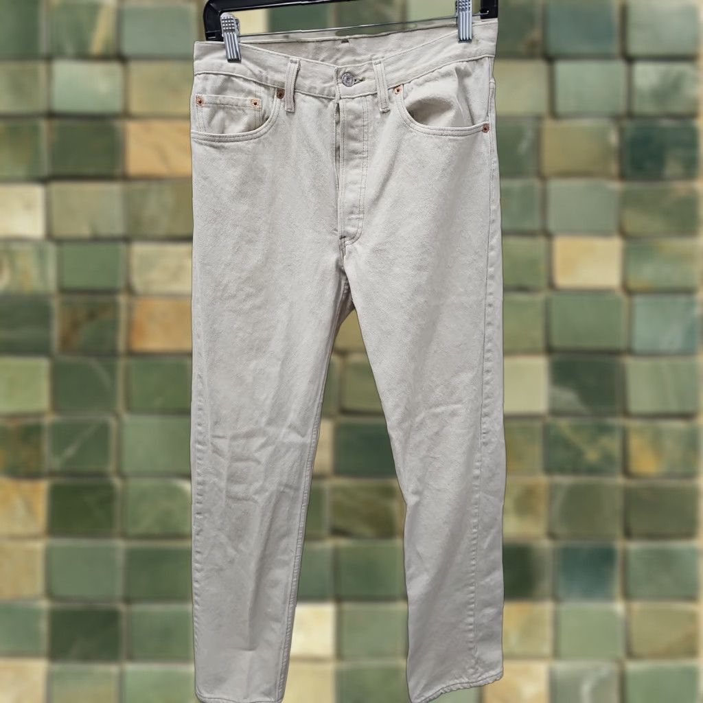 Levi's VINTAGE Levi's 501 Jeans Button Fly Straight White 31x34 Mens Denim Cotton 5-Pocket Modern Style Regular Fit Adapted for Comfort Size US 31 - 1 Thumbnail