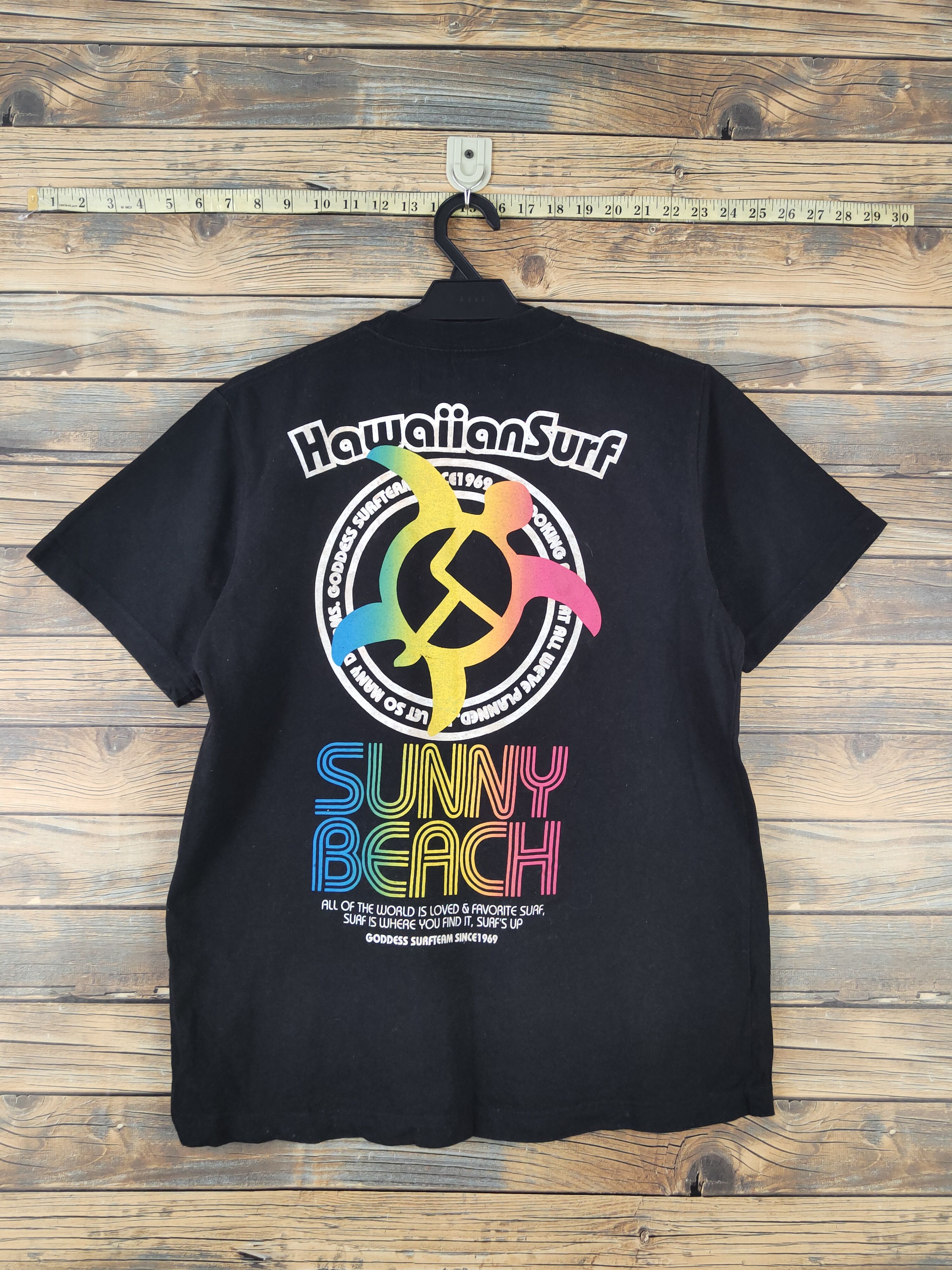 Japanese Brand × Vintage DL Team Goddess hawaian surf Black Short Sleeve T-shirt #627 Size US M / EU 48-50 / 2 - 9 Thumbnail