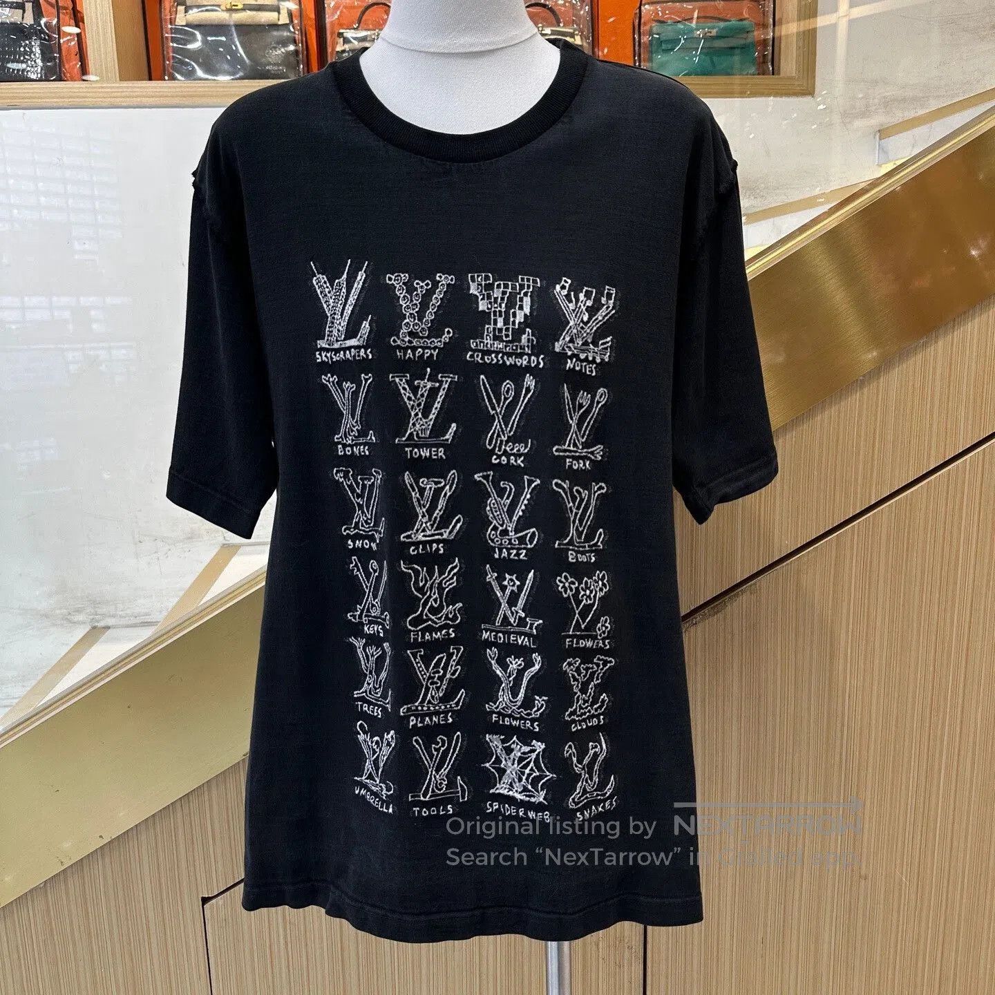 Louis Vuitton LV XXL Black Embroidered Logo T-shirt. Size US XXL / EU 58 / 5 - 1 Thumbnail