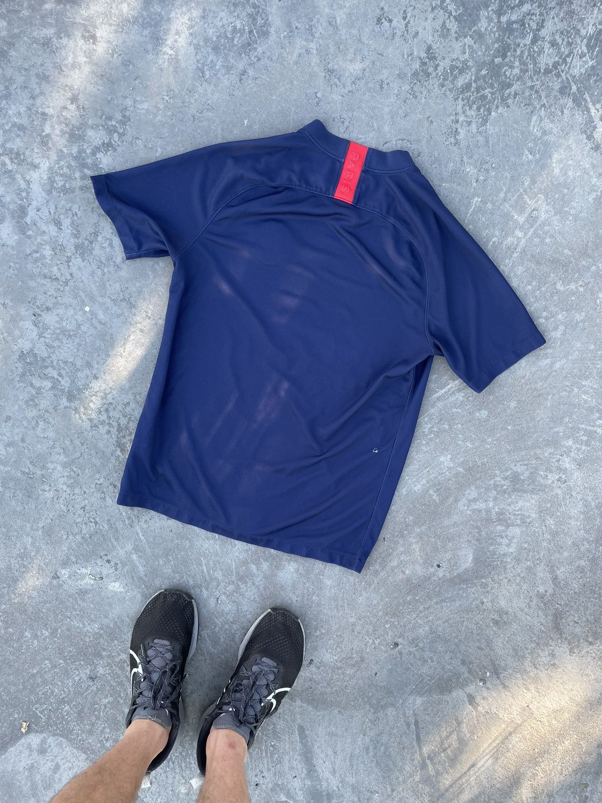 Nike Vintage Nike Paris Saint Germain 2019/20 Soccer Jersey Y2K Size US M / EU 48-50 / 2 - 10 Thumbnail