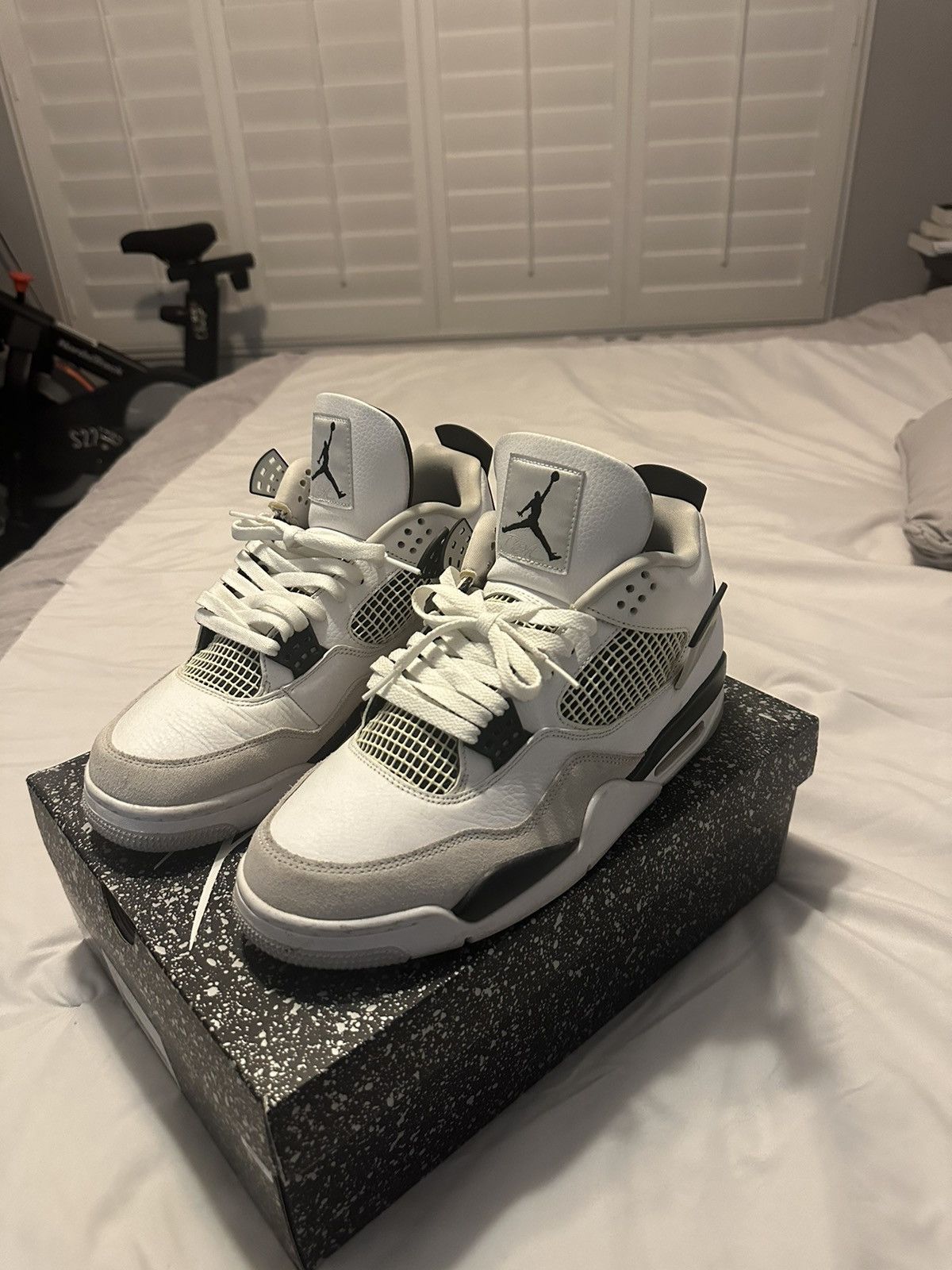 Jordan Brand × Vintage Jordan 4 Military Black Size US 12 / EU 45 - 1 Thumbnail