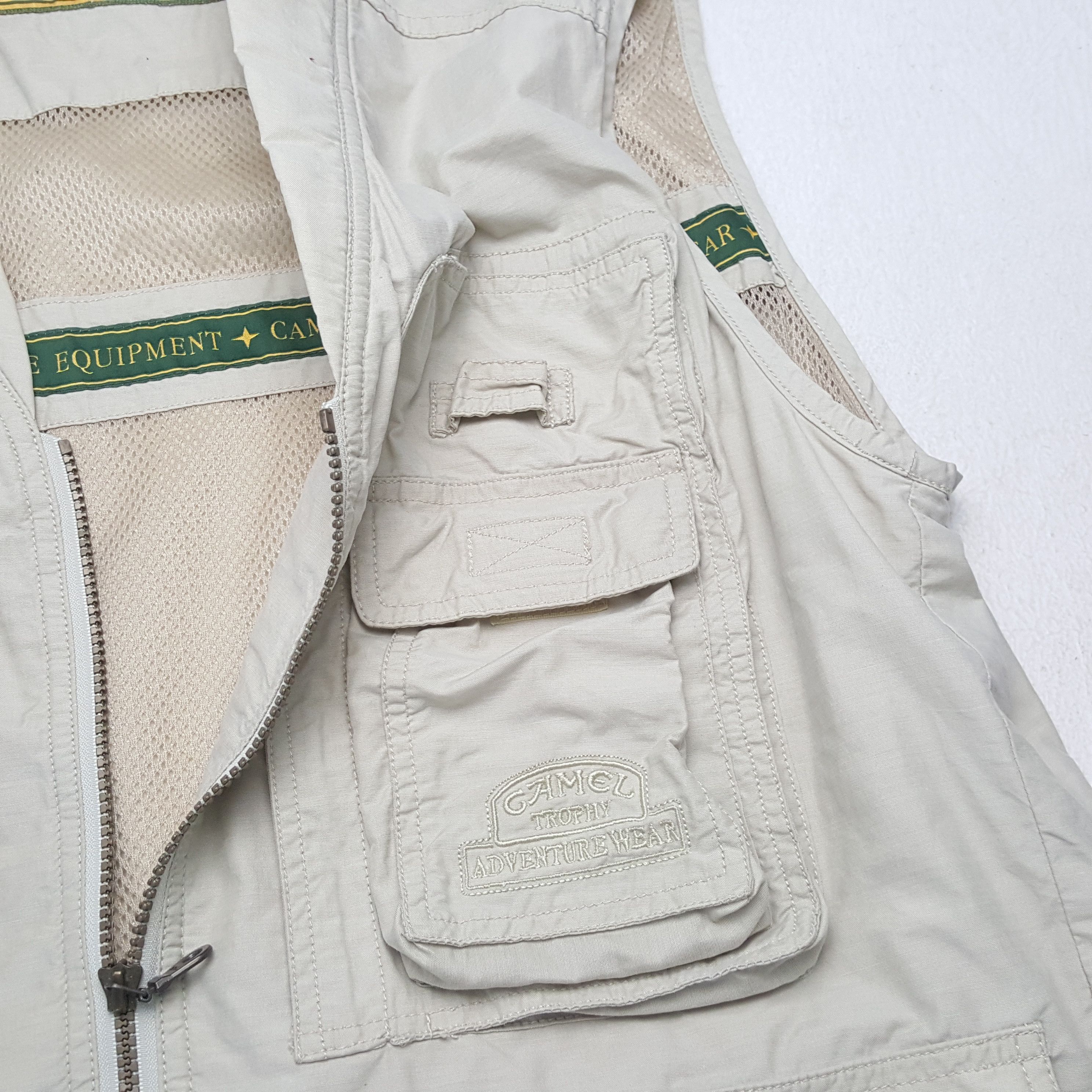 Camel × Vintage CAMEL Adventure Wear Nice Design Vest Size US L / EU 52-54 / 3 - 7 Thumbnail