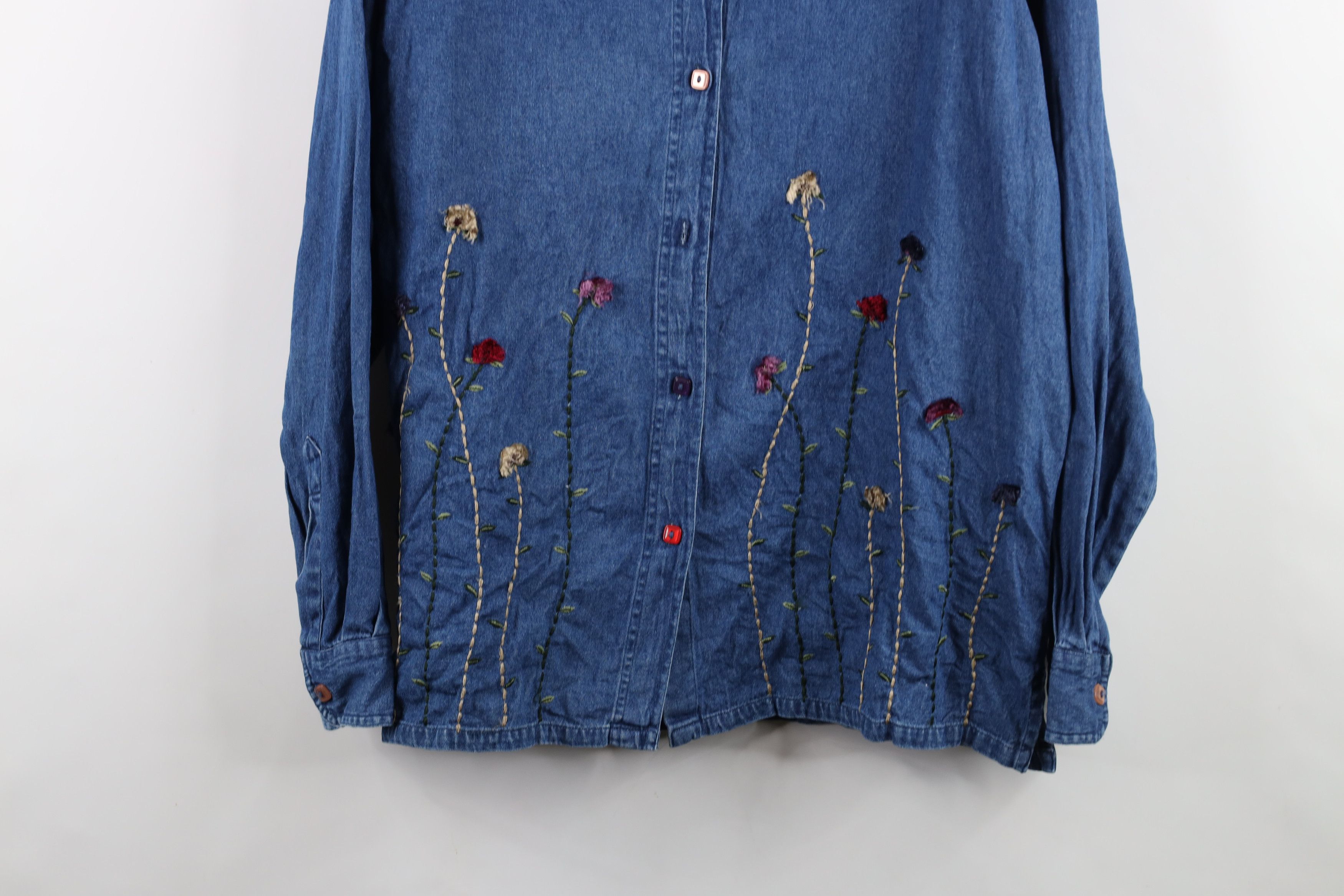 Vintage Vintage 90s Streetwear Embroidered Flower Denim Button Shirt Size XL / US 12-14 / IT 48-50 - 3 Thumbnail