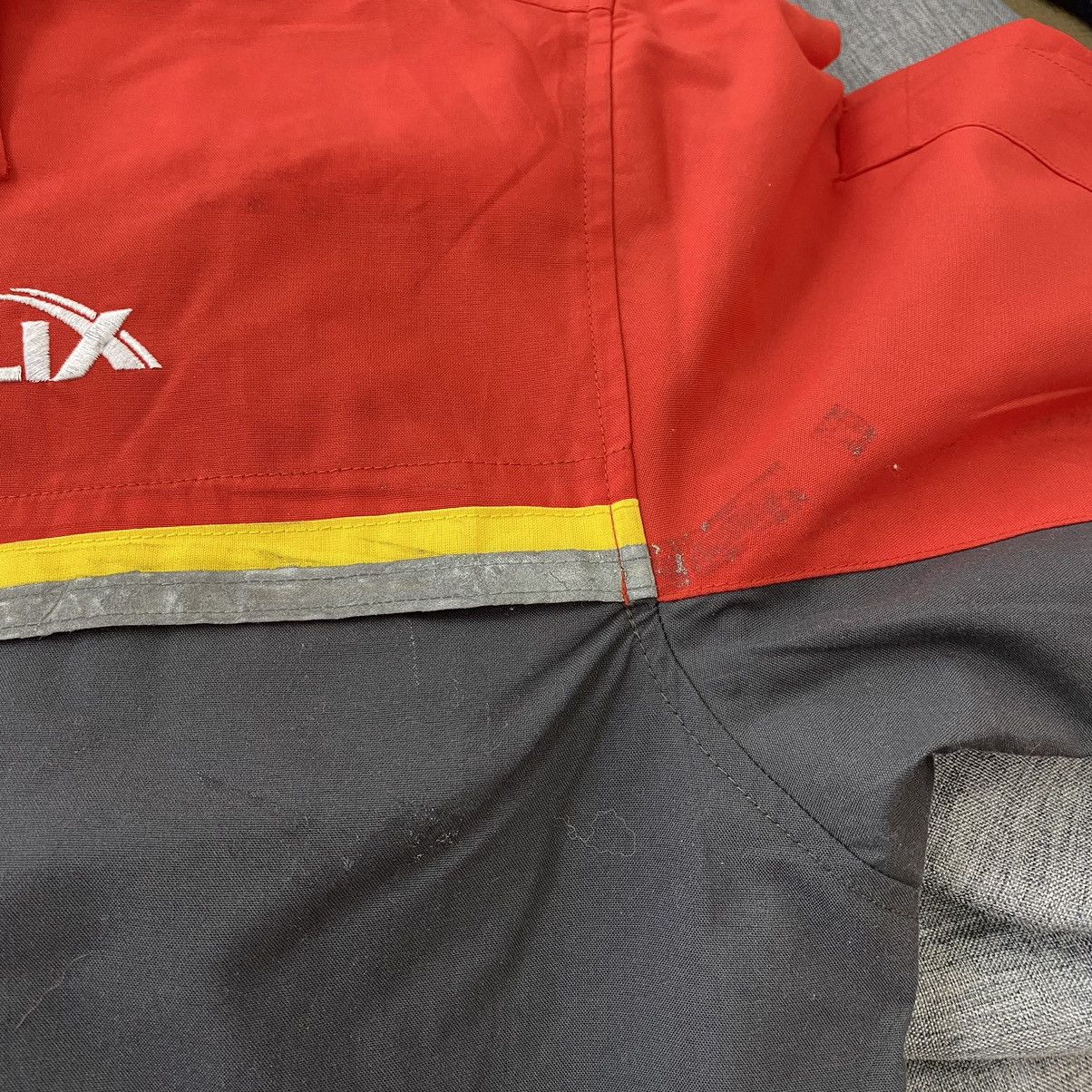 Ferrari SHELL x FERRARI Embroidered Logo Racing Formula One F1 Staff Size US XL / EU 56 / 4 - 10 Thumbnail