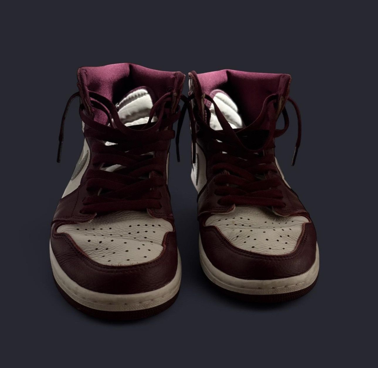 Jordan Brand Jordan 1 Retro High OG 'Bordeaux' Size US 10 / EU 43 - 3 Thumbnail