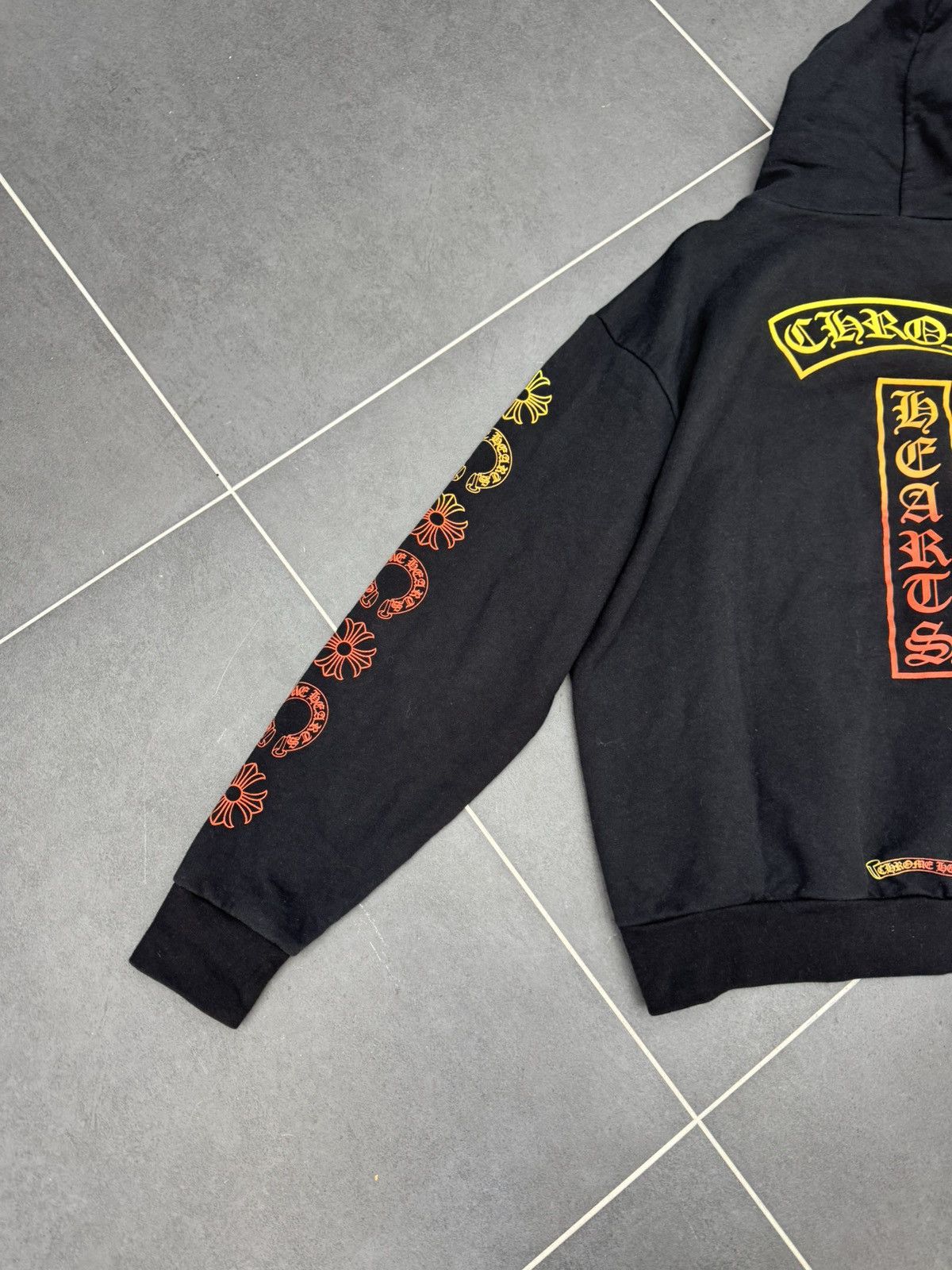 Chrome Hearts Chrome hearts gradient Logo pull over hoodie Size US L / EU 52-54 / 3 - 4 Thumbnail
