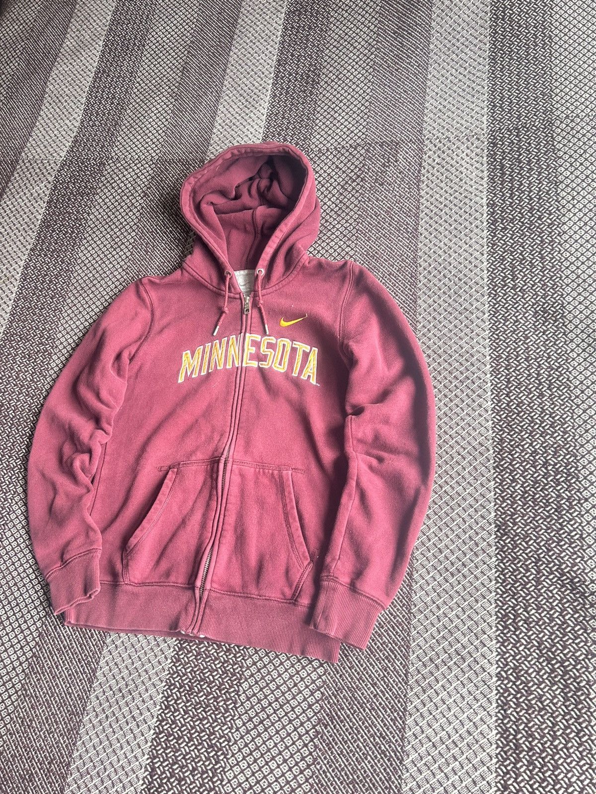 Nike × Vintage Vintage Nike Minnesota Streetwear Style Y2K Zip Up Hoodies Size S / US 4 / IT 40 - 2 Thumbnail