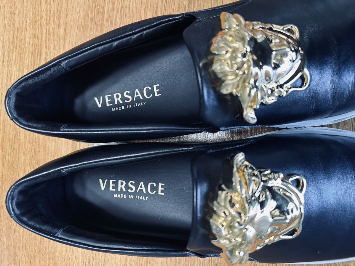 Versace VERSACE White Leather Palazzo Medusa Slip On Sneakers Size US 7.5 / EU 40-41 - 3 Thumbnail