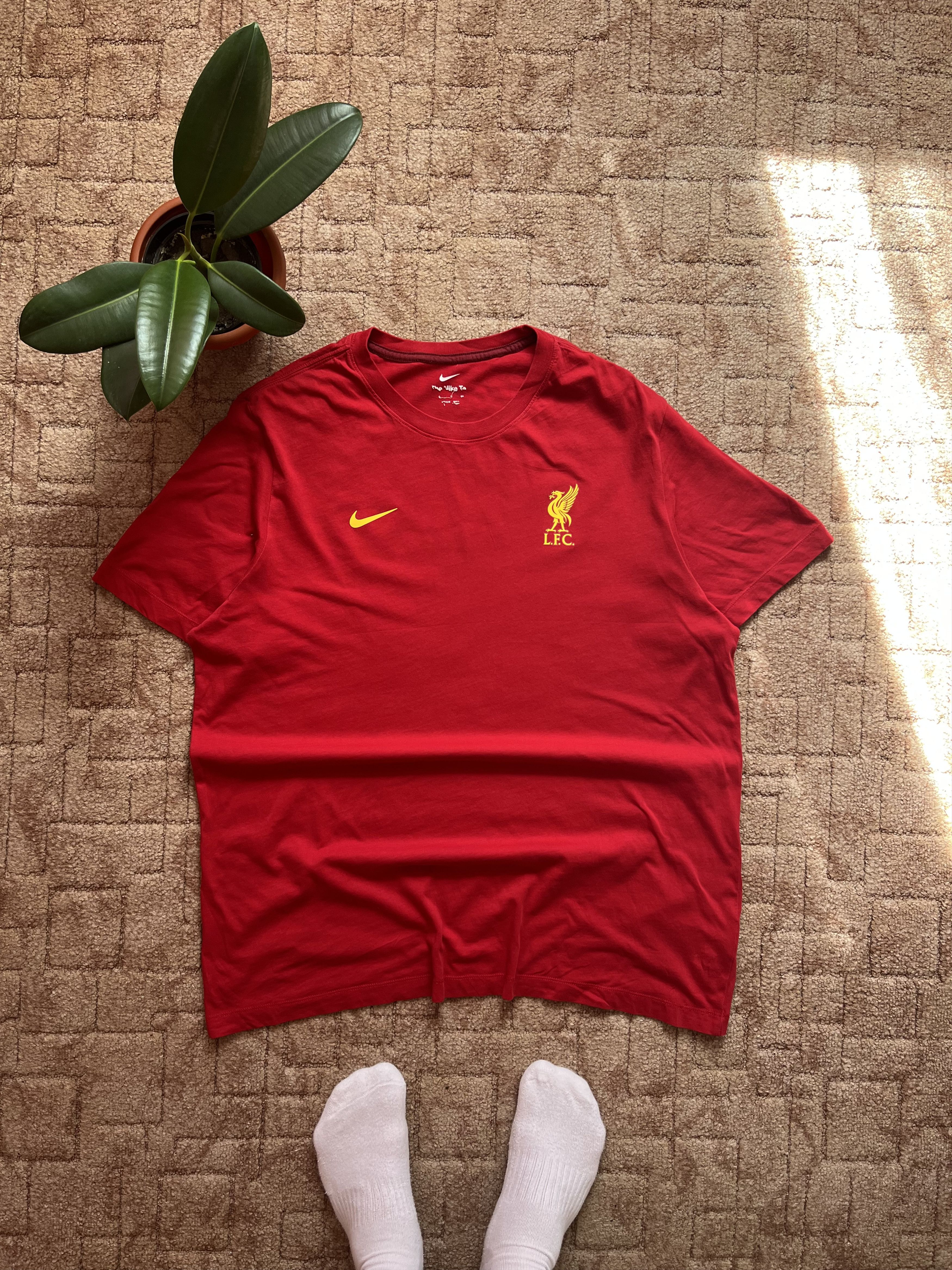 Nike Nike Liverpool FC 2024 Red Training Soccer Football Tee Size US L / EU 52-54 / 3 - 1 Thumbnail