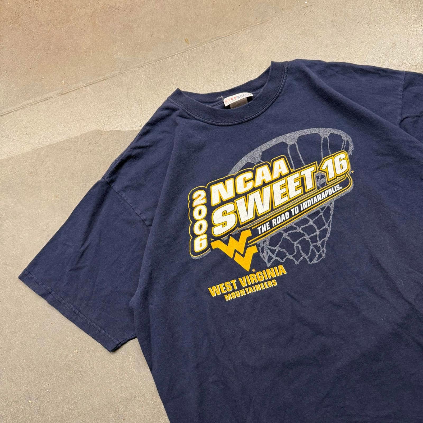 Designer Vintage 2006 West Virginia Mountaineers Sweet Sixteen Tee Size US L / EU 52-54 / 3 - 1 Thumbnail