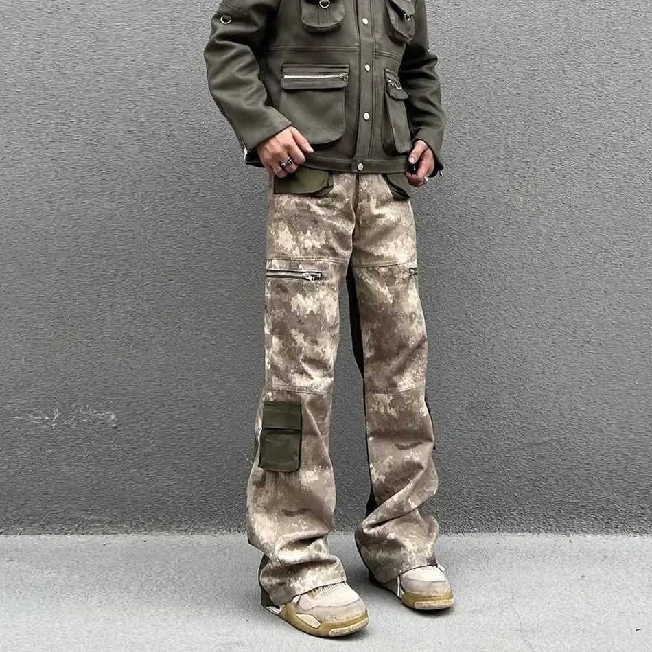 Japanese Brand Vintage patchwork camouflage multi-pocket cargo trousers Size US 32 / EU 48 - 1 Thumbnail