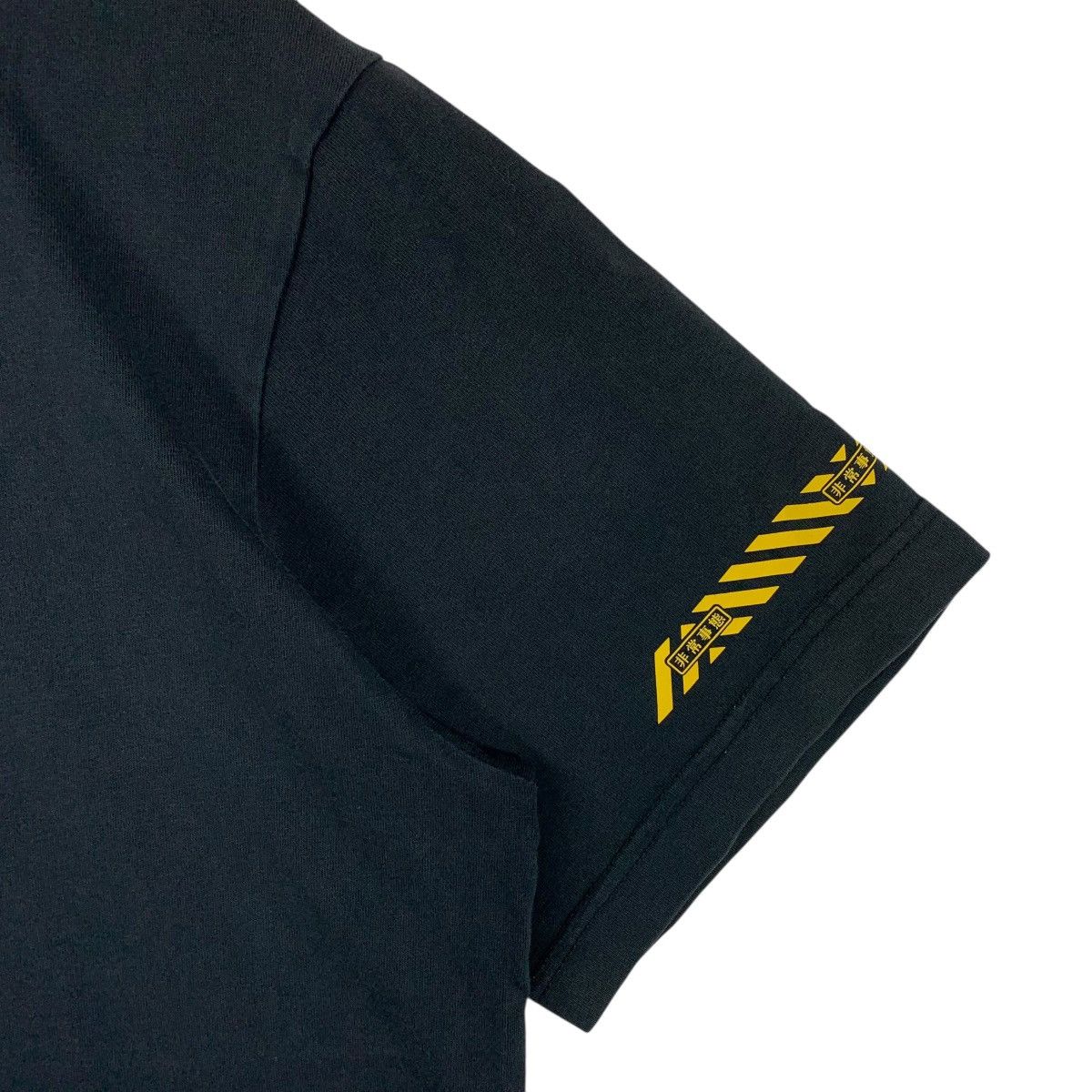 Other Vintage Uniqlo UT Evangelion Unit-01 Graphic Tee Size US L / EU 52-54 / 3 - 7 Thumbnail