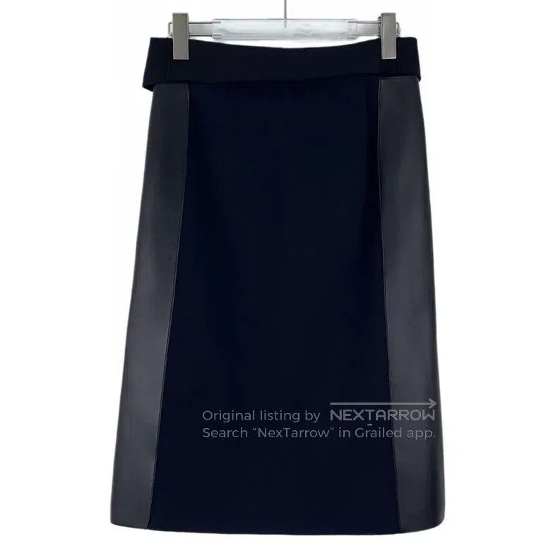 Louis Vuitton Louis Vuitton size s 23 navy blue logo wool zippered skirt Size 24" / US 00 / IT 34 - 2 Thumbnail
