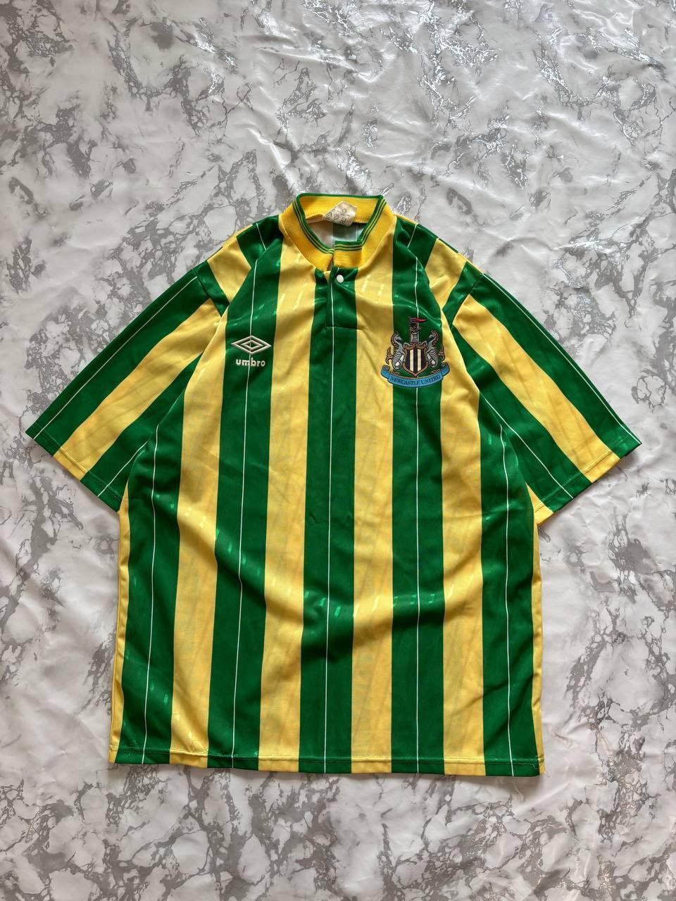 Umbro Newcastle United 1988-1990 Soccer Jersey Size US M / EU 48-50 / 2 - 1 Thumbnail