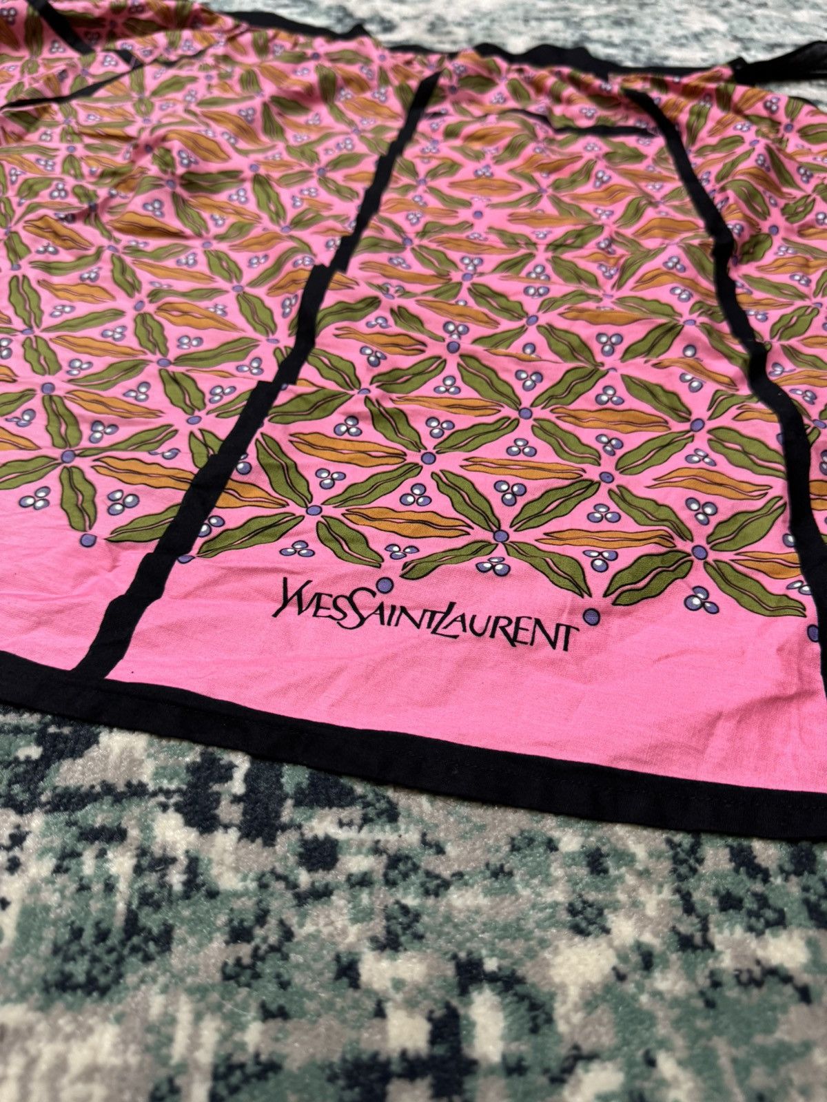 Yves Saint Laurent YVES SAINT LAURENT APRON MADE IN JAPAN Size ONE SIZE - 2 Thumbnail