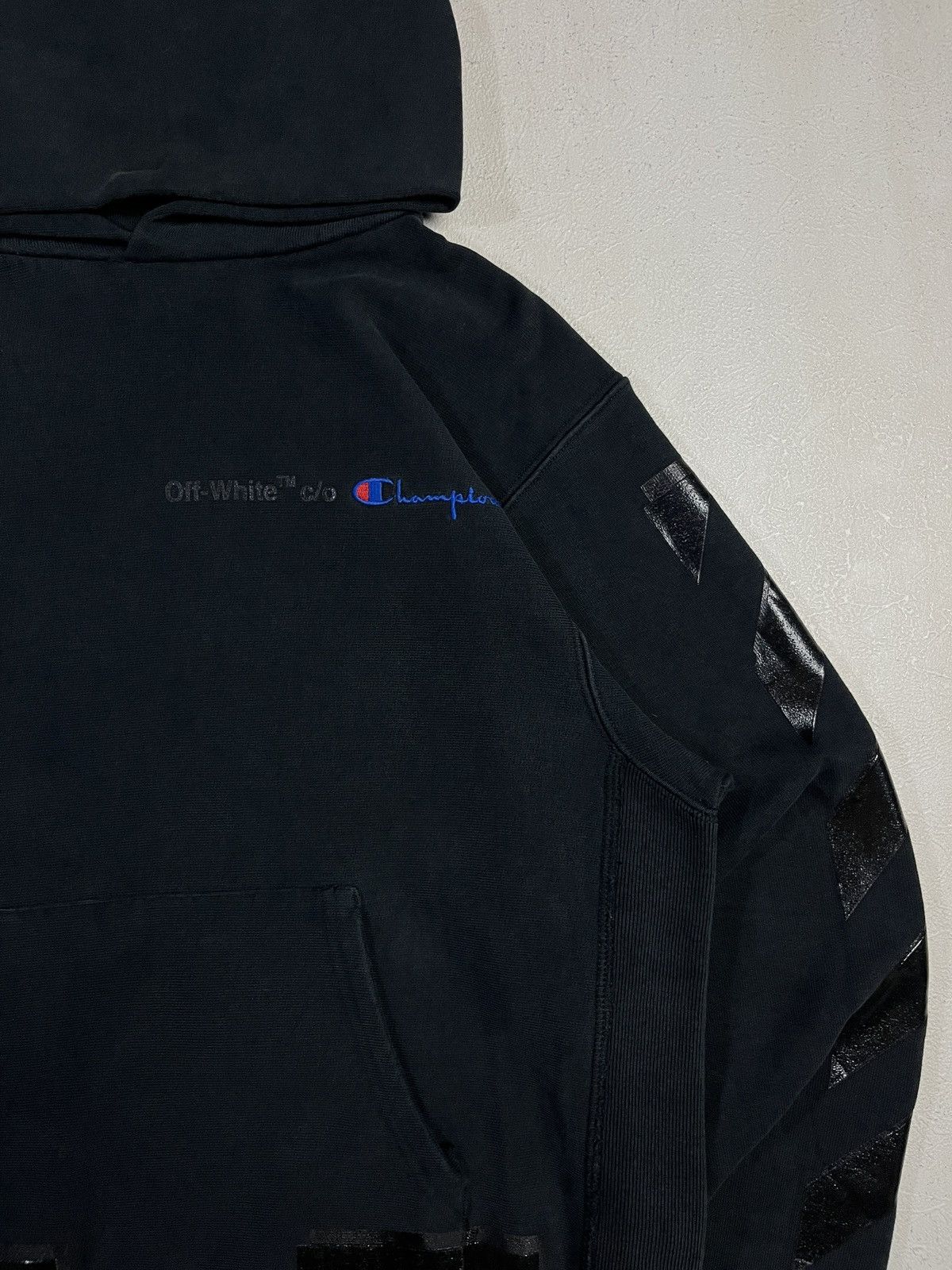 Champion × Off-White FW17 Off-White Champion Distressed Hoodie Size US M / EU 48-50 / 2 - 12 Thumbnail