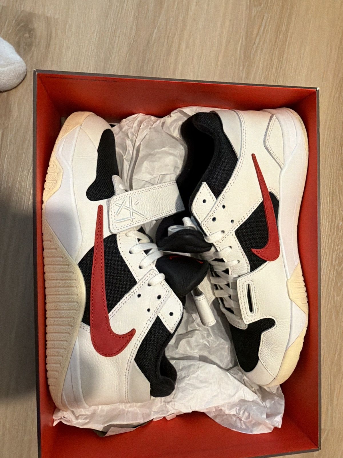 Nike × Travis Scott TRAVIS SCOT JUMPMAN JACK UNIVERSITY RED Size US 12 / EU 45 - 1 Thumbnail