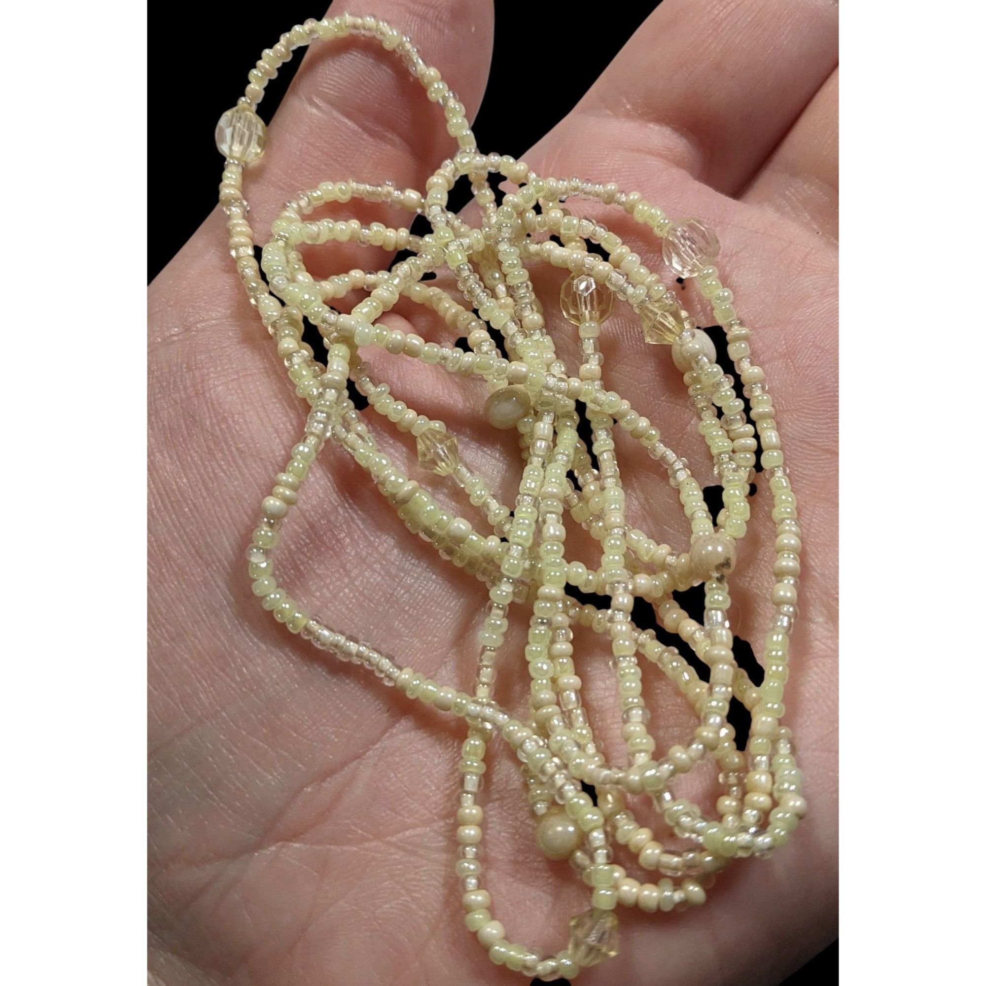 Other Simple Casual Cream Glass Beaded Necklace Size ONE SIZE - 4 Thumbnail