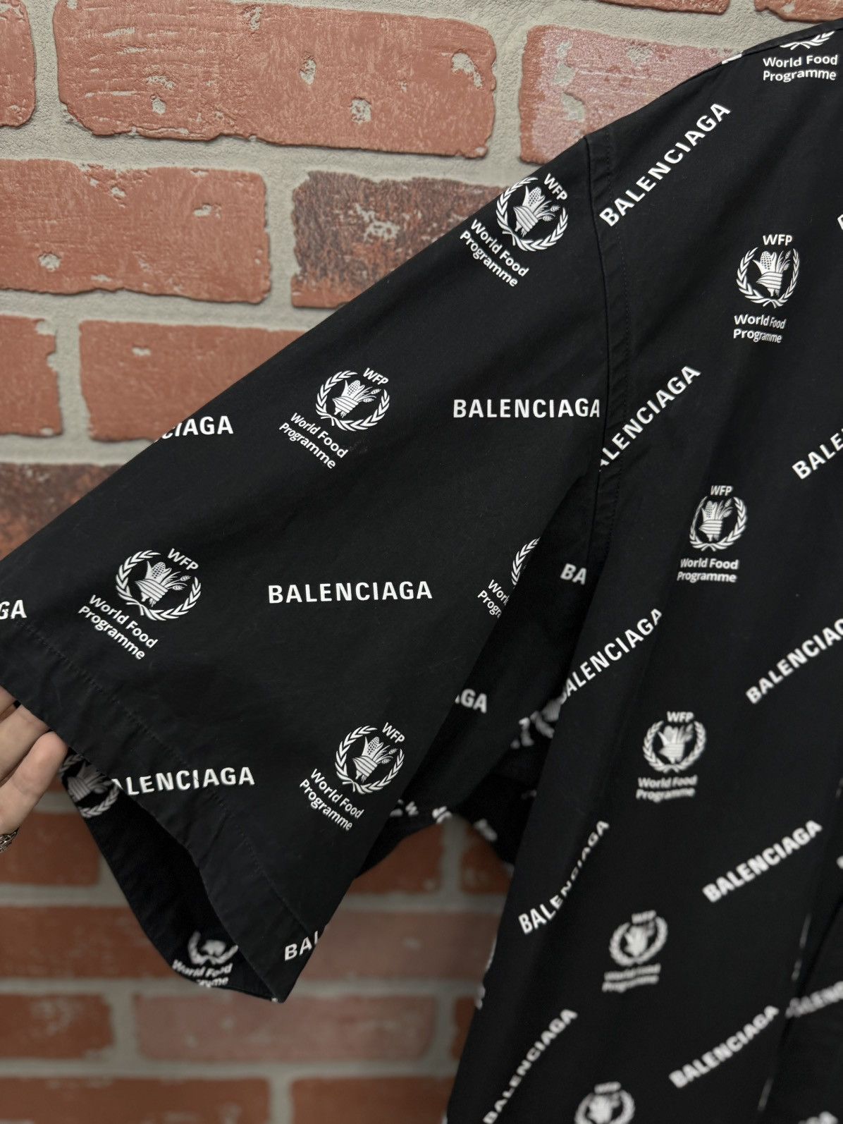 Balenciaga Balenciaga Button Up Tee Shirt Size 41 All Over Logo Size US S / EU 44-46 / 1 - 5 Thumbnail