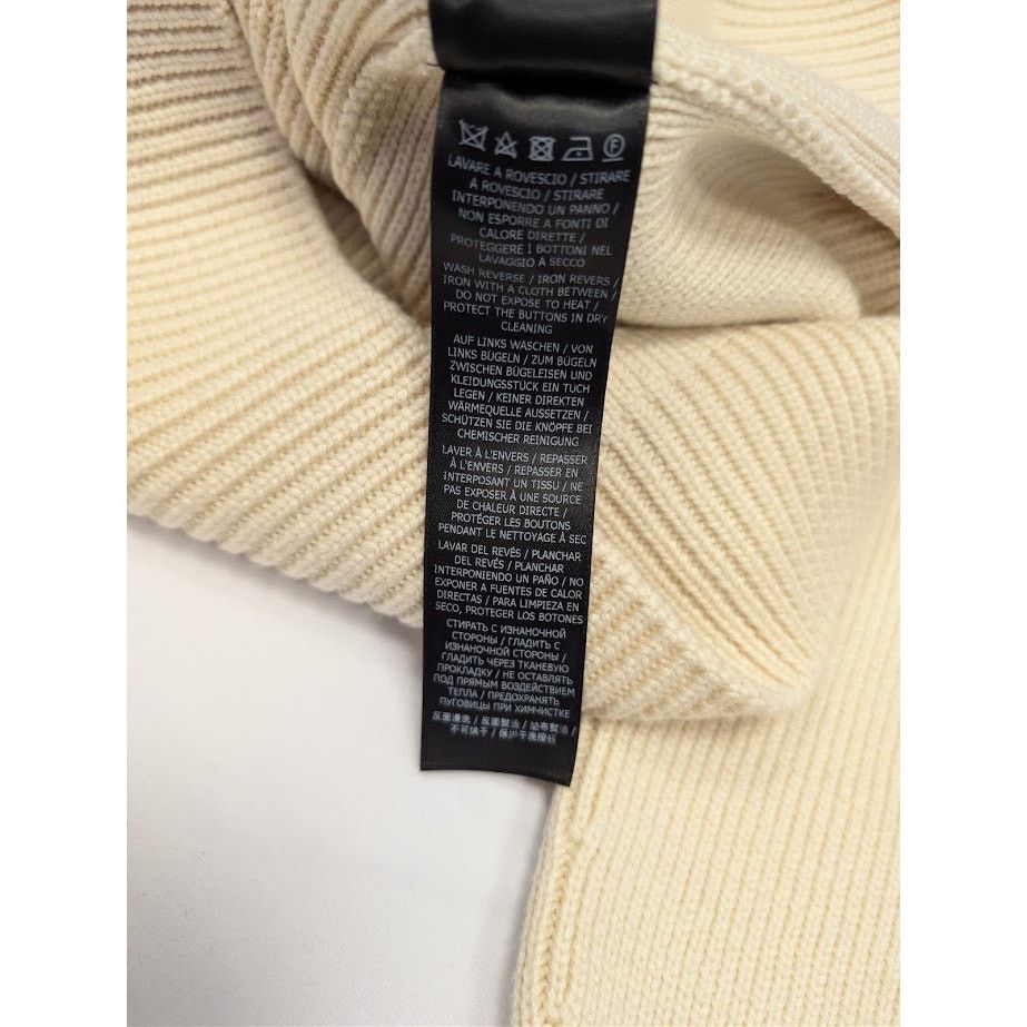 Tom Ford o1rshd1 Knitwear Button Sweater in Ivory Size US XL / EU 56 / 4 - 20 Thumbnail