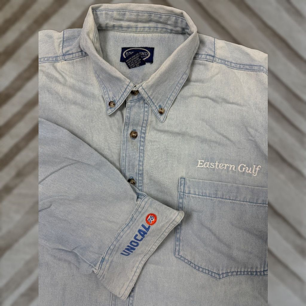 Vintage VINTAGE Rivers End Denim Shirt Men XL Blue 90s Grunge Embroidered Casual Workwear Button-Up Collared Long Sleeve Travel Size US XL / EU 56 / 4 - 1 Thumbnail