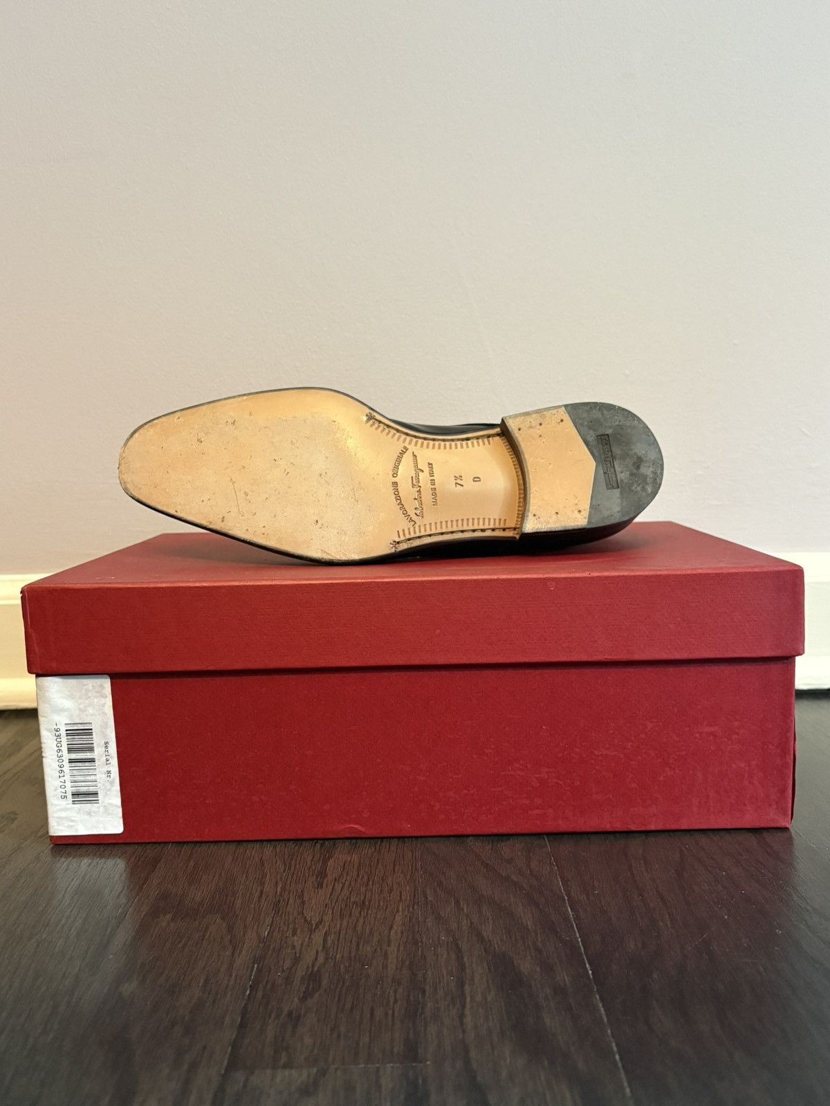 Salvatore Ferragamo Salvatore Ferragamo "Faraone" Leather Cap Toe Oxfords Size US 7.5 / EU 40-41 - 3 Thumbnail