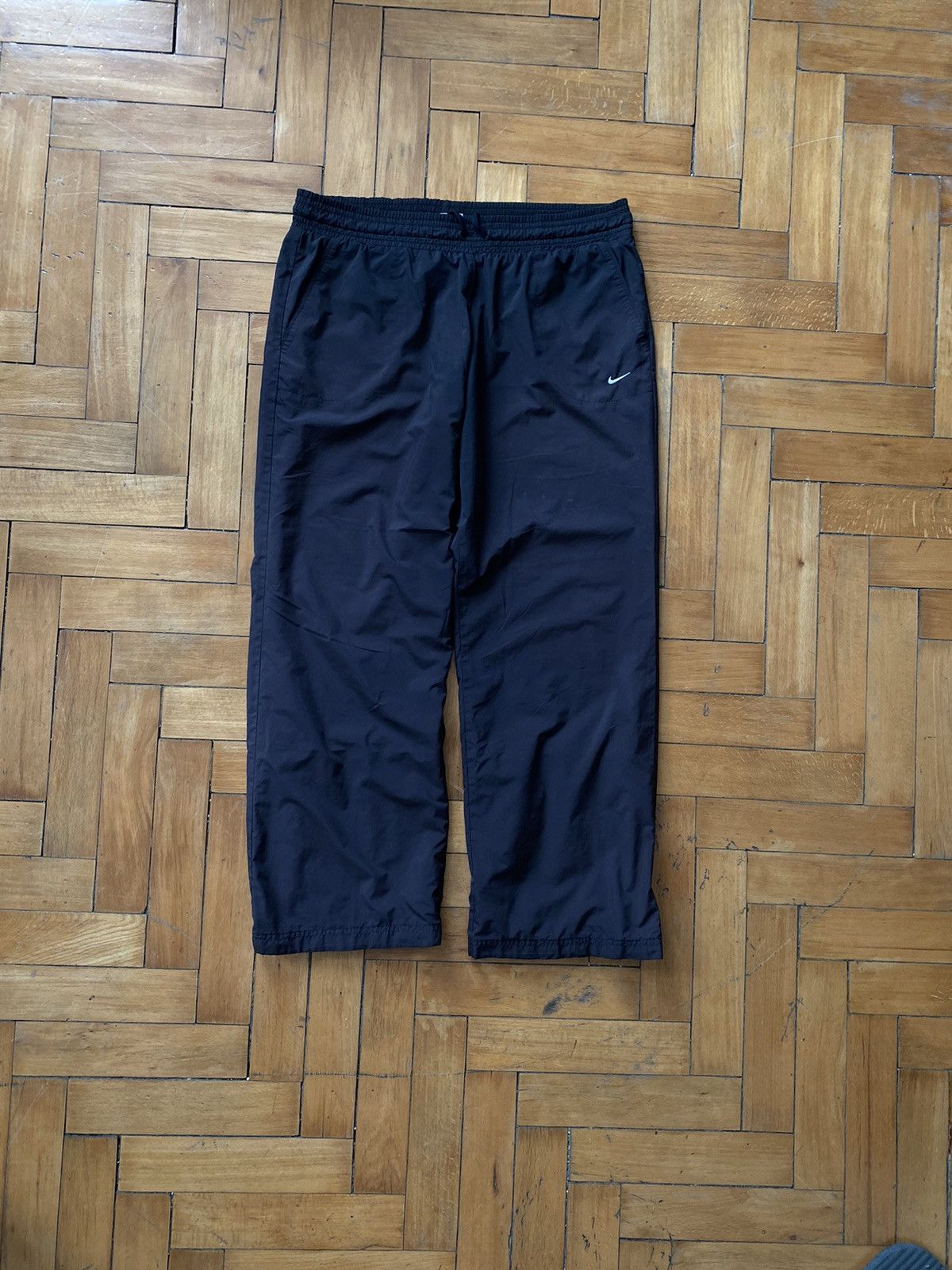 Nike Nike Vintage Nylon Pants Woven Sweatpants Baggy Japanese Y2K Size US 34 / EU 50 - 1 Thumbnail