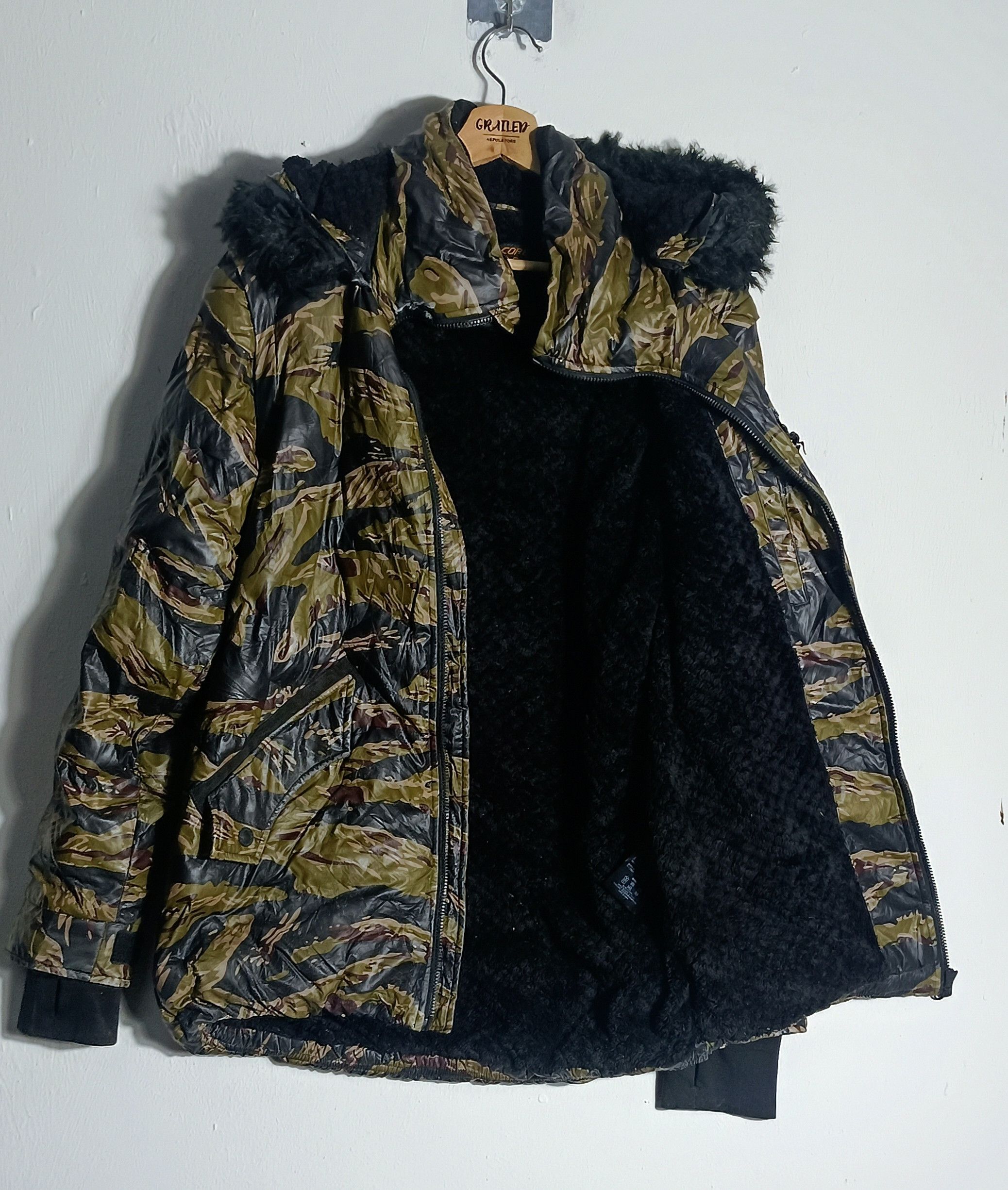 Japanese Brand × Outdoor Research × Vexed Generation 2000s Field Core 2 way Puffer Camo Size US XXL / EU 58 / 5 - 2 Thumbnail