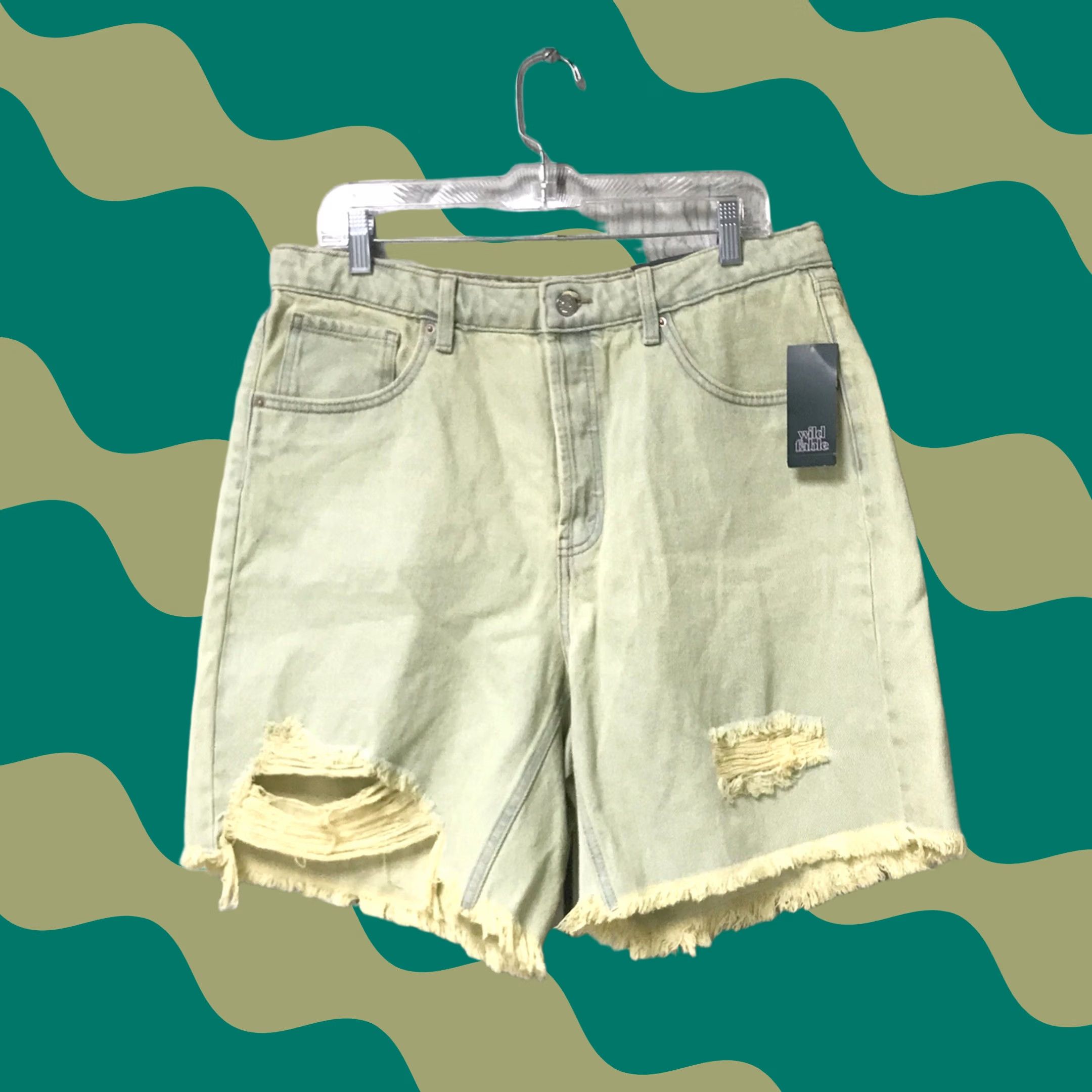 Vintage VINTAGE Wild Fable Women Lime Green High-Rise Frayed Distressed Denim Bermuda Shorts 14 Size 36" / US 14 / IT 50 - 1 Thumbnail