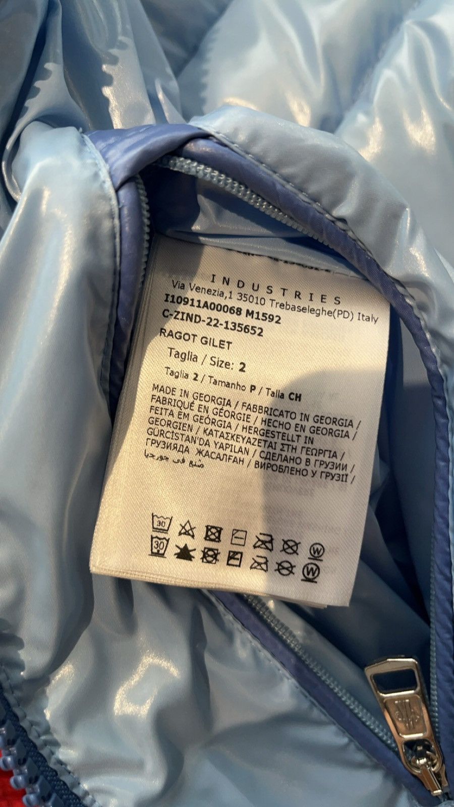 Moncler Moncler argot pre owned super clean medium size 2 Size US L / EU 52-54 / 3 - 4 Thumbnail