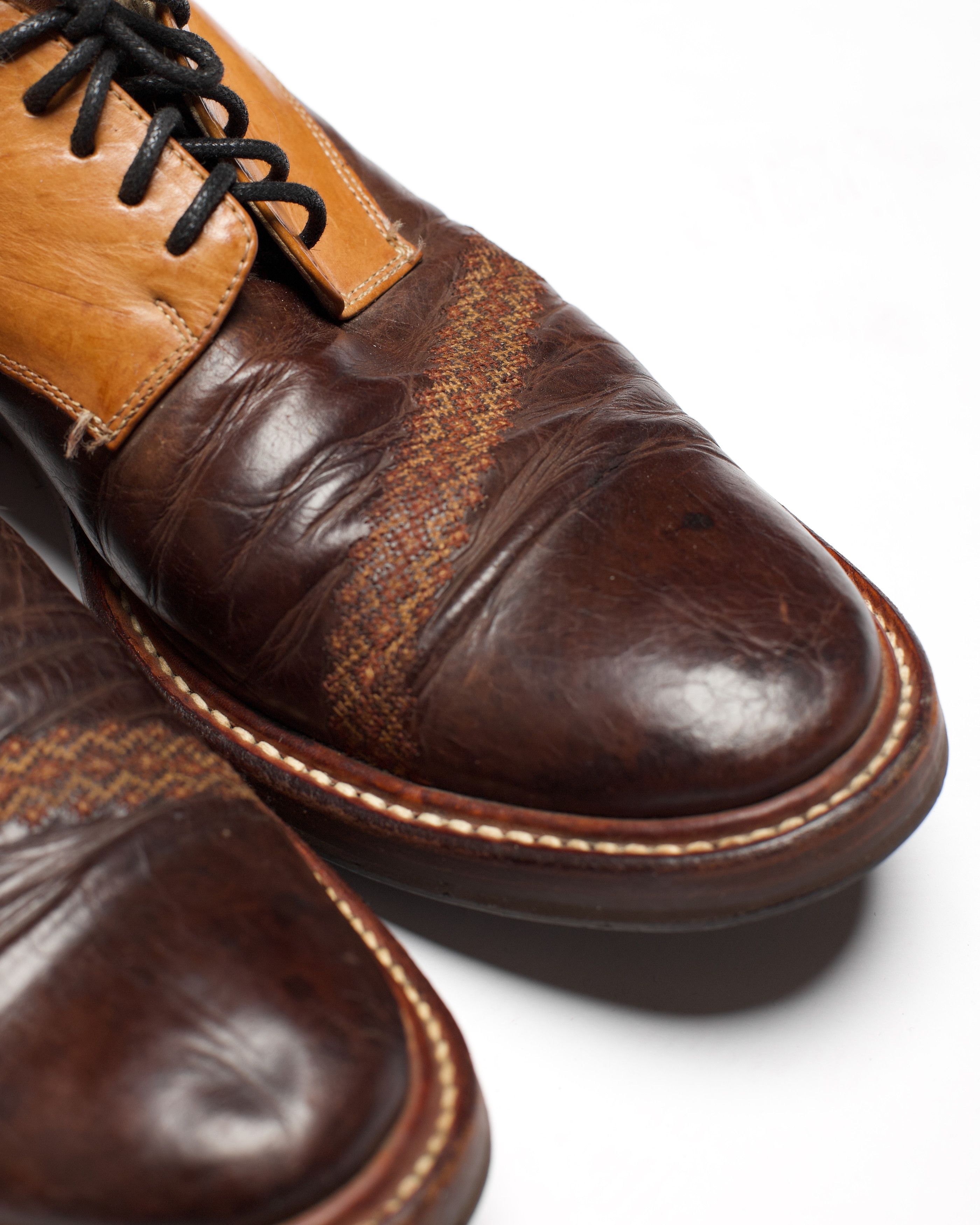 Number (N)ine Number (N)ine AW 2002/03 'NOWHERE MAN' Fur Lined Oxfords Size US 10.5 / EU 43-44 - 3 Thumbnail