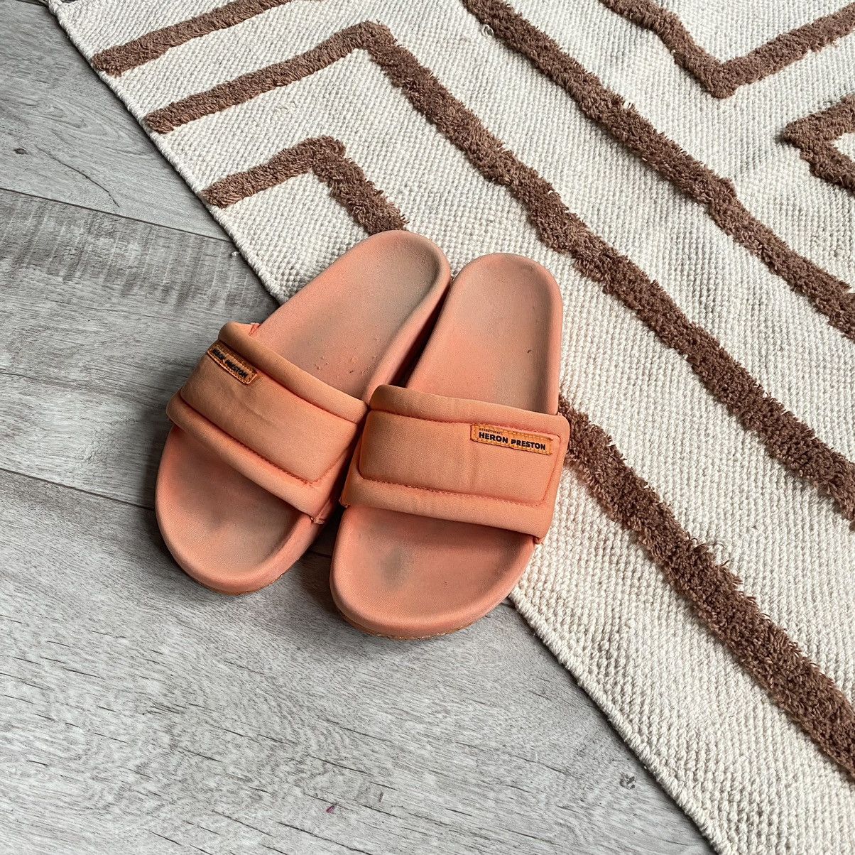 Heron Preston HERON PRESTON ORANGE SLIDES SHOES Size US 7 / IT 37 - 2 Thumbnail
