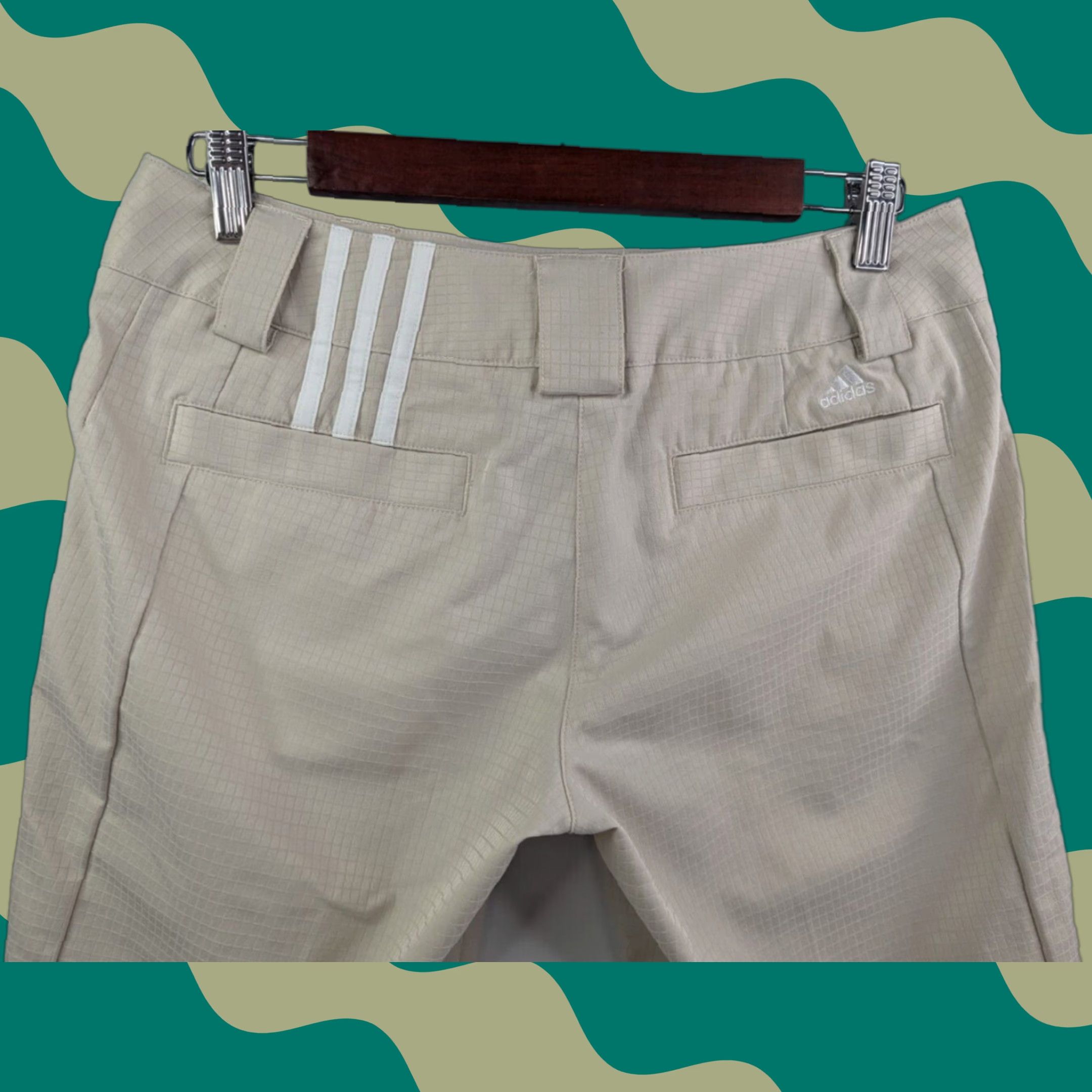 Adidas Adidas Clima Lite Womens Beige 3 Stripe Shorts Size 2 Golf Performance Bermuda Capris Size 26" / US 2 / IT 38 - 1 Thumbnail