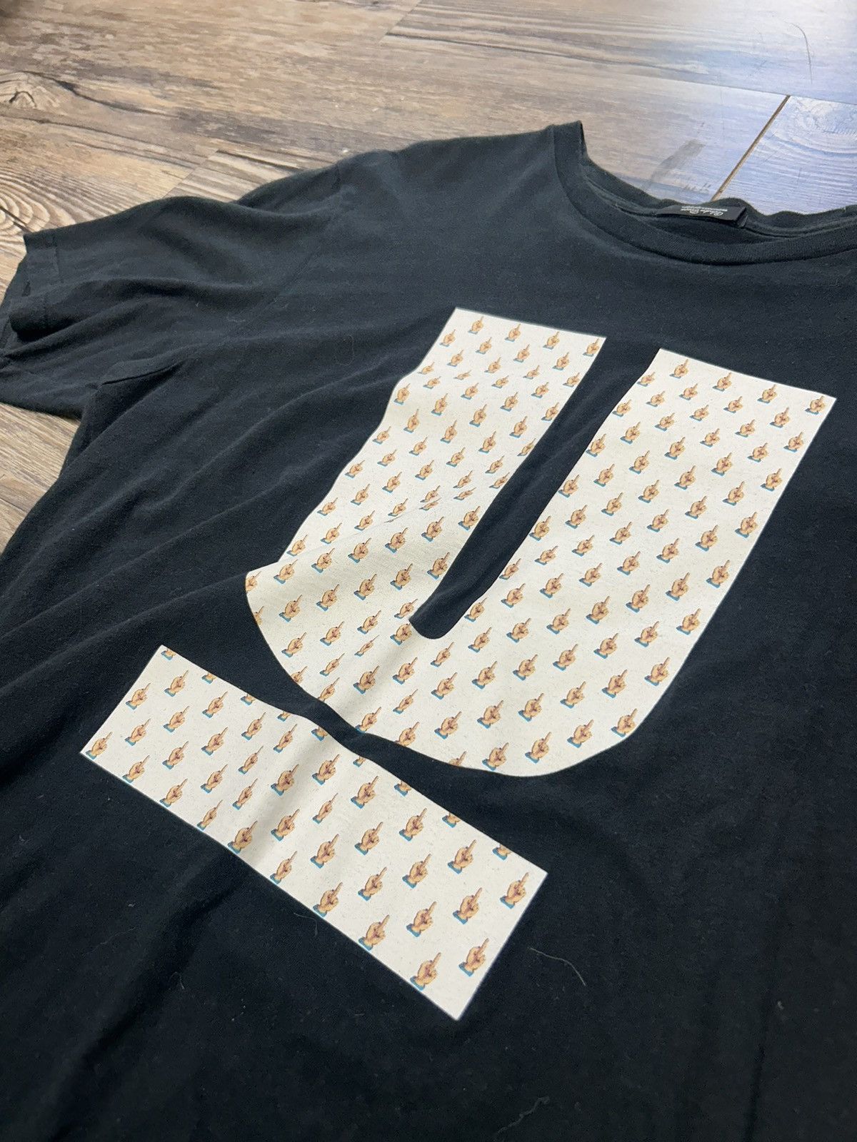 Undercover Undercover Middle Finger T-Shirt Size US XL / EU 56 / 4 - 2 Thumbnail