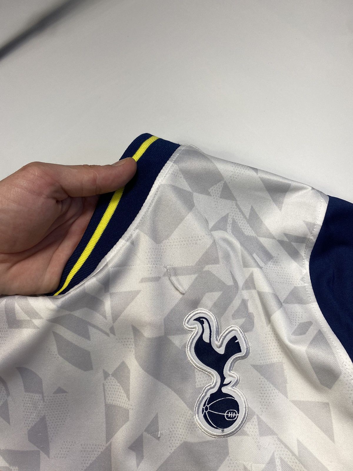 Nike Tottenham Hotspur 2020 2021 home shirt jersey soccer kit Size US M / EU 48-50 / 2 - 8 Thumbnail