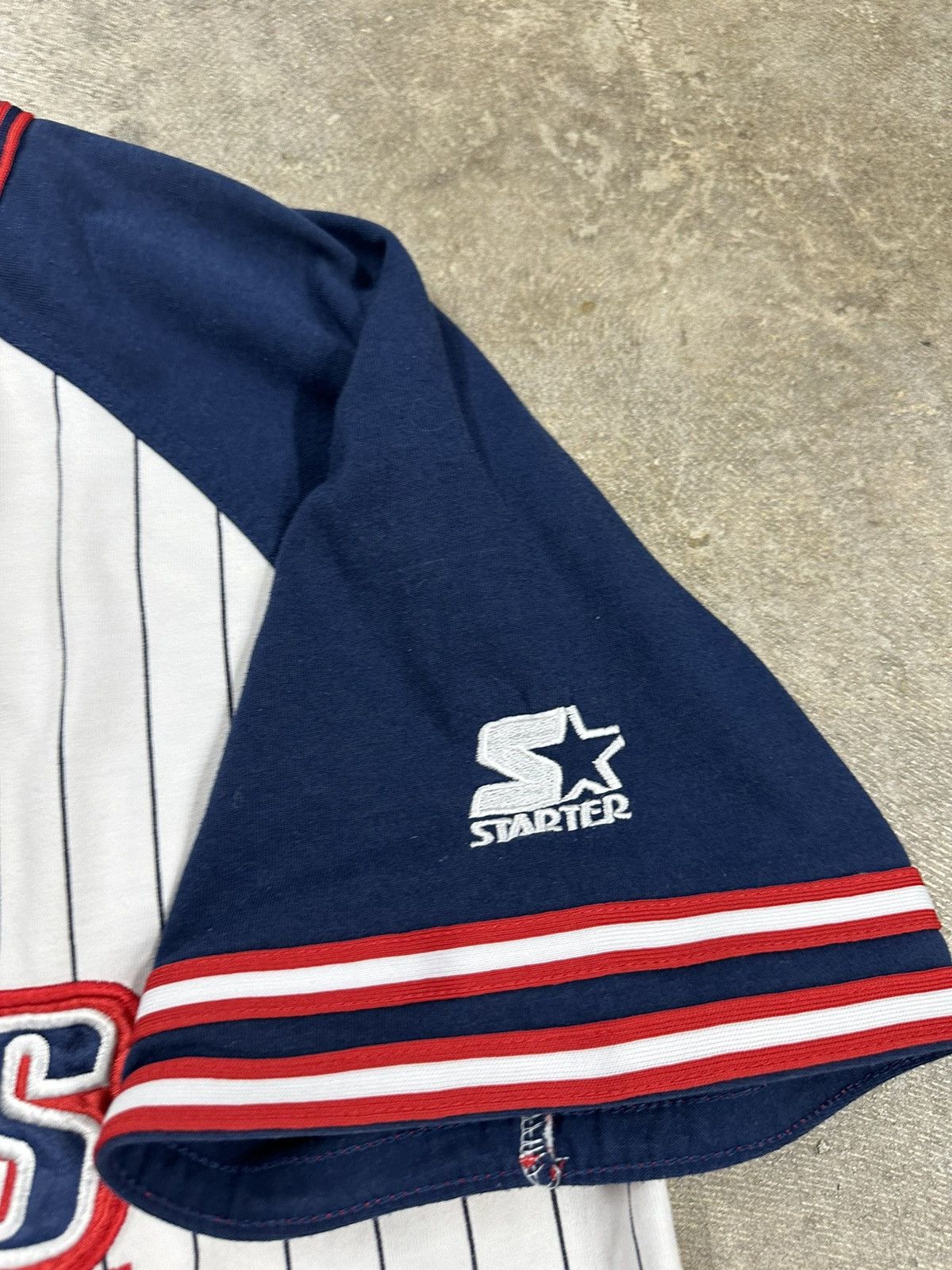 Starter Vintage 90s Starter Cleveland Indians Pinstripe MLB Jersey Size US L / EU 52-54 / 3 - 5 Thumbnail