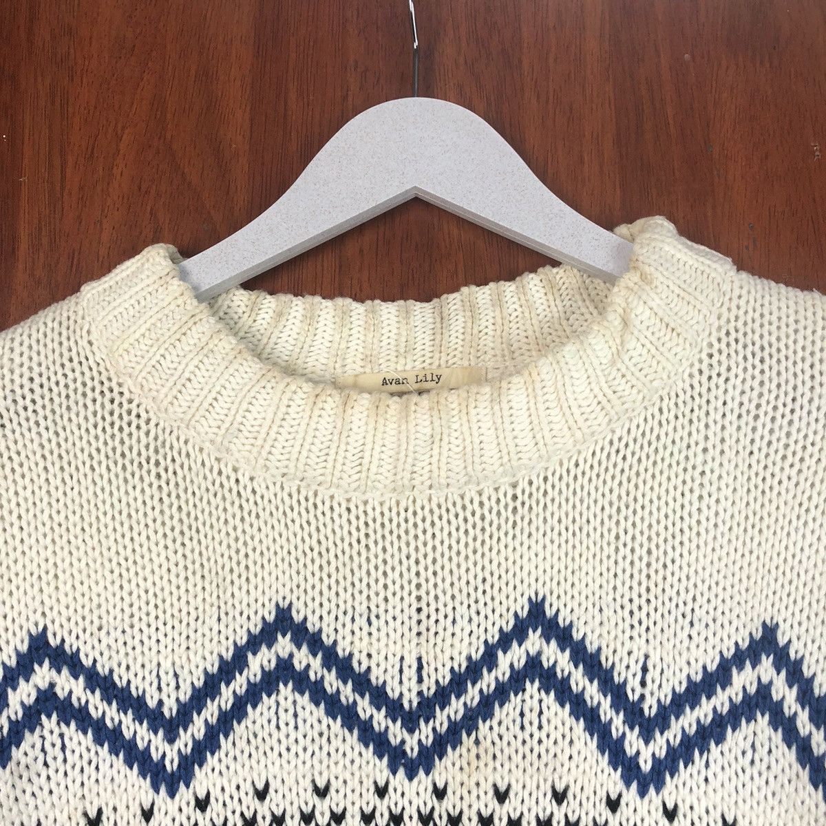 Vintage Avan Lily White art vintage Knitwear #7497 Size M / US 6-8 / IT 42-44 - 4 Thumbnail