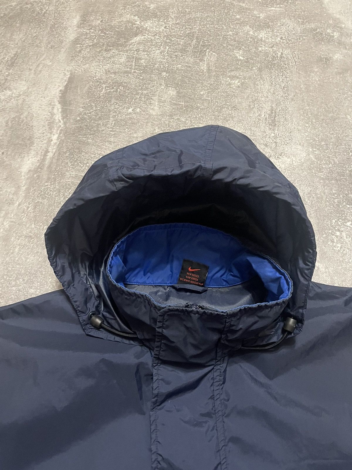 Nike Vintage Nike Raincoat Windbreaker Jacket 90s Size US M / EU 48-50 / 2 - 16 Thumbnail