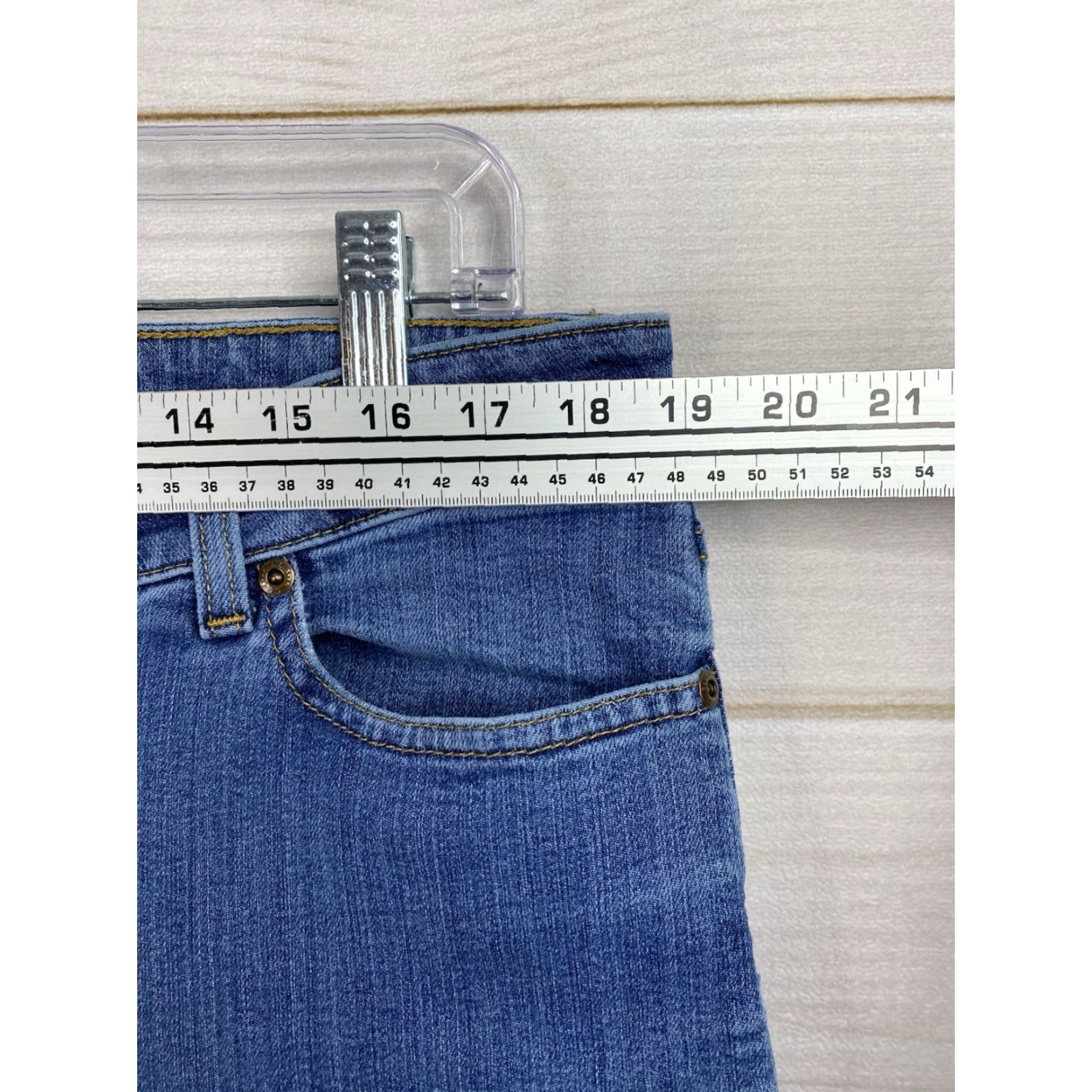 Vintage LL Bean Women Jeans 18 Medium Wash Mid Rise Stretch 90s 5-Pocket Denim Regular Blue Shirt (rearranged for search) Size 40" / US 18 - 3 Thumbnail