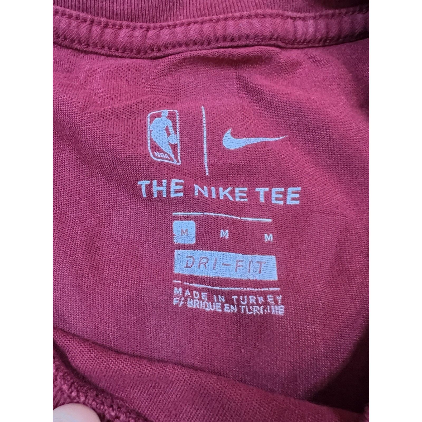 Nike Nike Cleveland Cavaliers #2 Sexton Men's Size Medium Tee Size US M / EU 48-50 / 2 - 3 Thumbnail