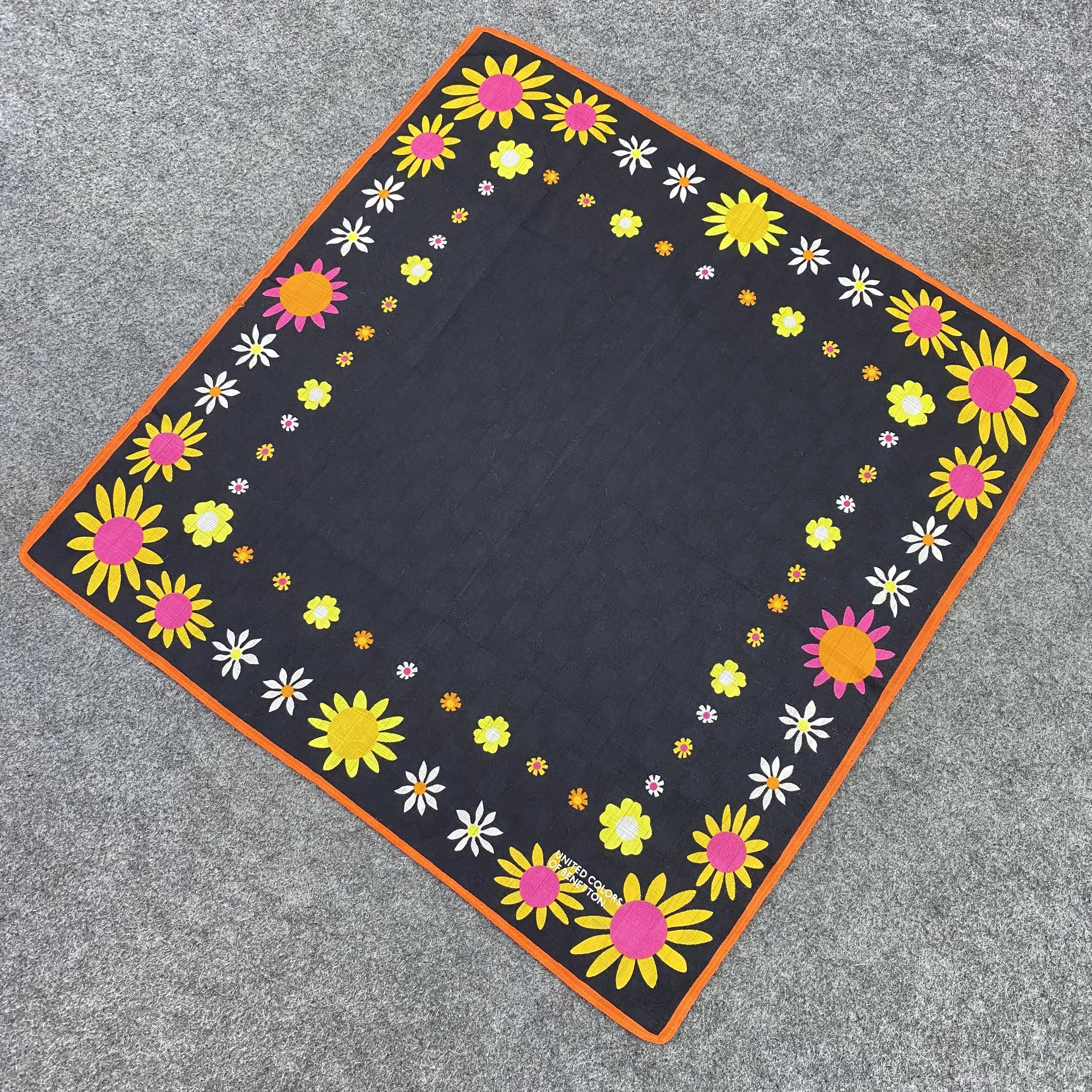United Colors Of Benetton Benetton Neckerchief / Bandana / Handkerchief-B827 Size ONE SIZE - 4 Thumbnail